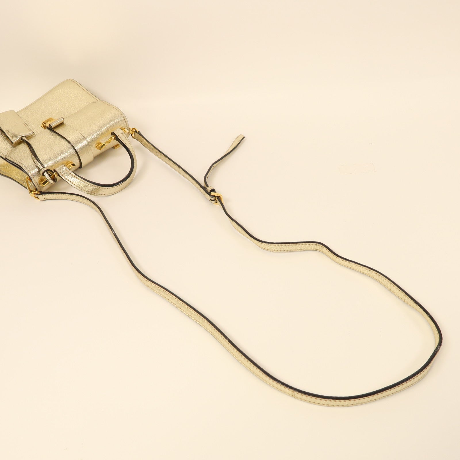 Miu Miu 牛皮皮革Shoulder Bag金扣手挽肩背兩用袋金色