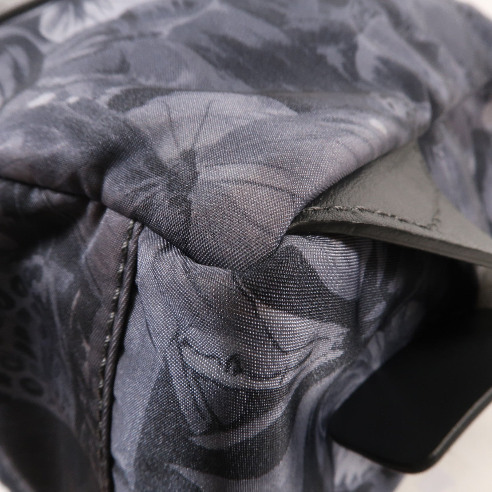 Valentino 帆布Rucksack銀扣背包