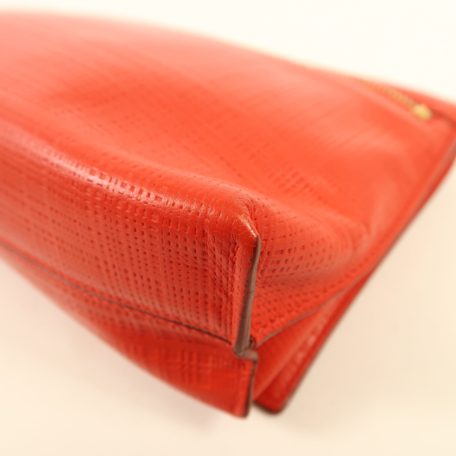 LOEWE 牛皮皮革Shoulder Bag金扣肩背袋