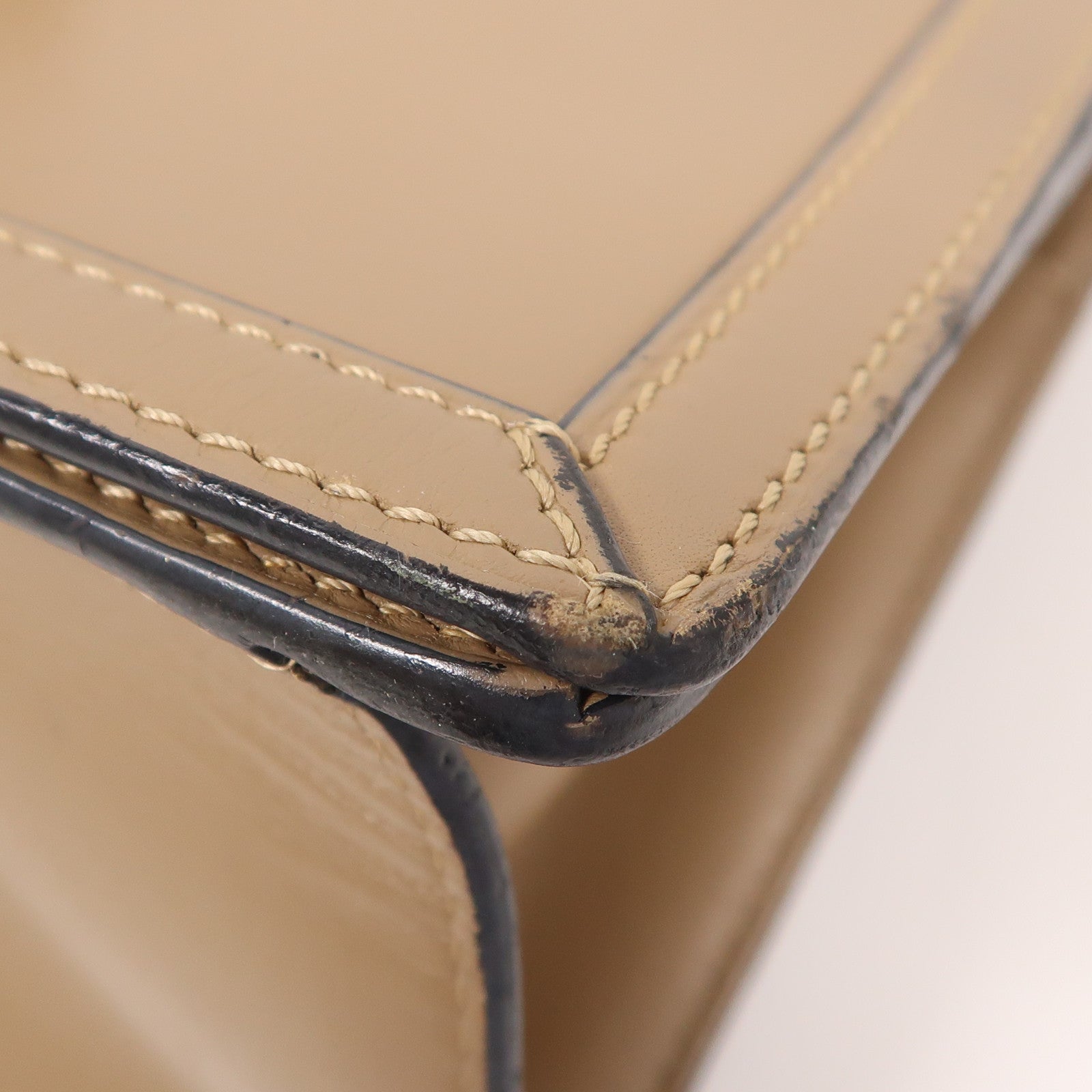 LOEWE 牛皮皮革Barcelona Bag金扣肩背袋