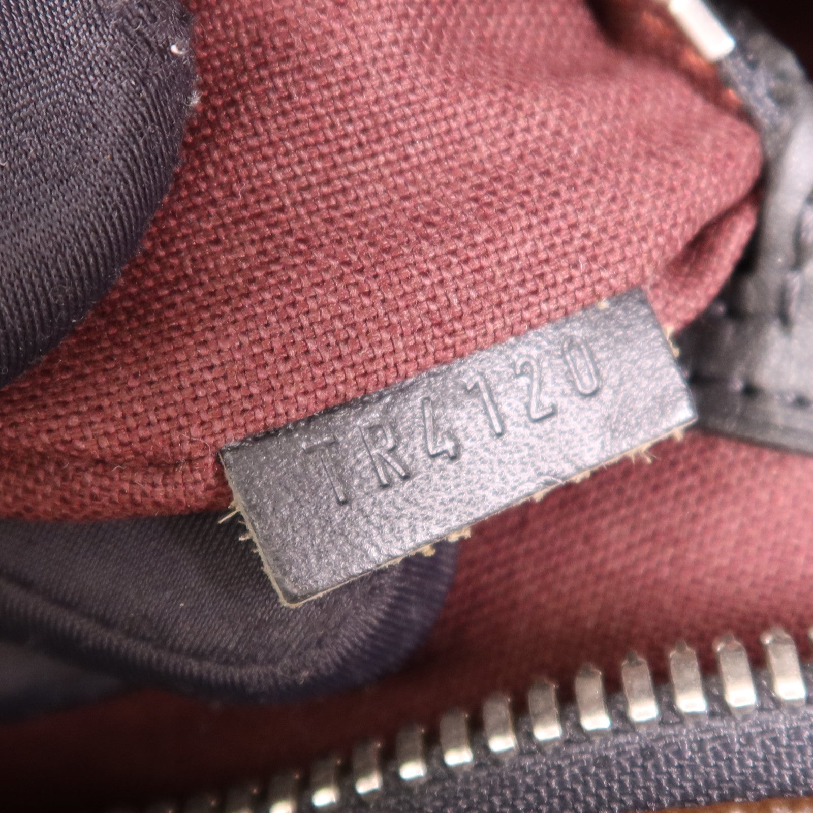 LOUIS VUITTON Monogram Macassar Porte Documents銀扣手挽袋