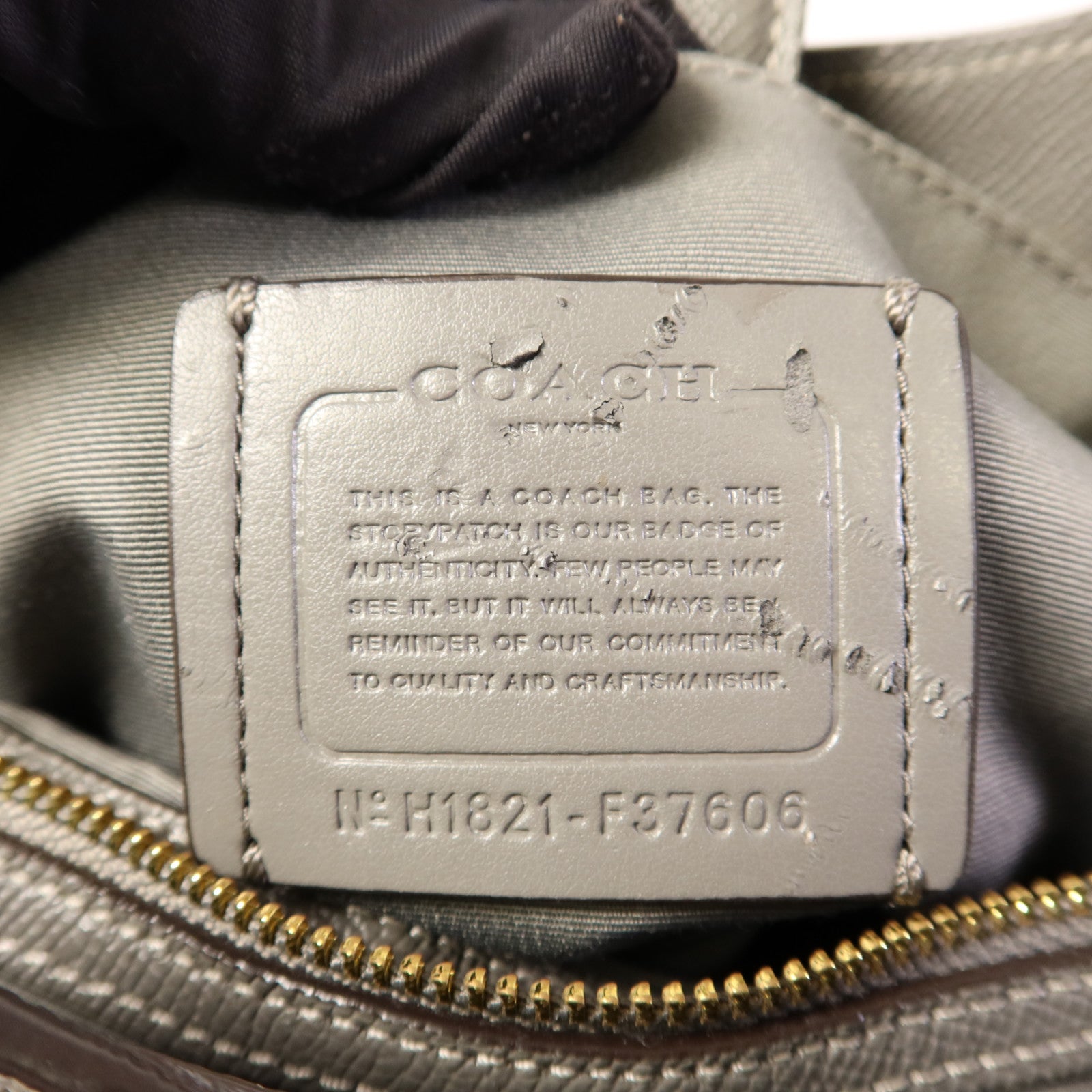 COACH 牛皮皮革Shoulder Bag金扣肩背袋