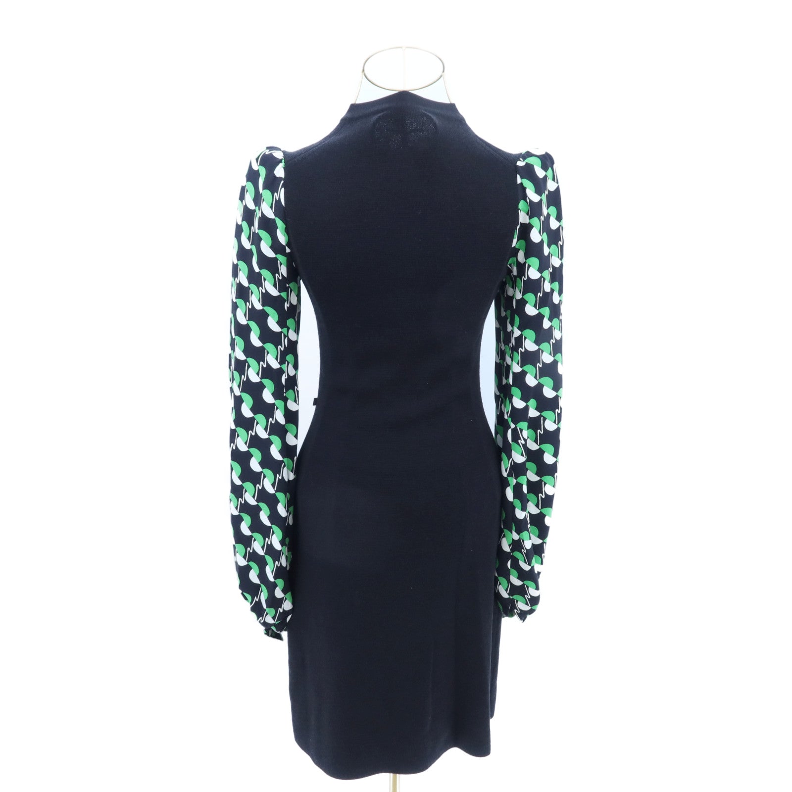 LOUIS VUITTON Wool/Silk Buttoned Collar Dress連身裙