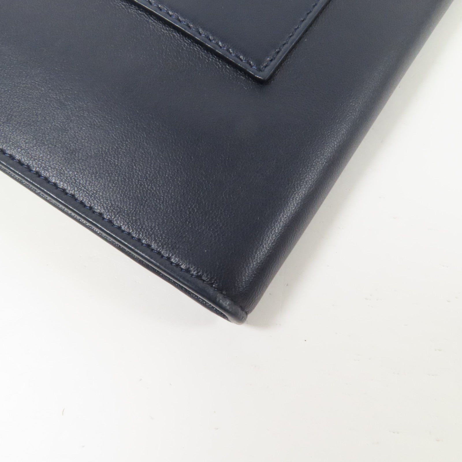 CHANEL 羊皮皮革Pouch銀扣手拿包