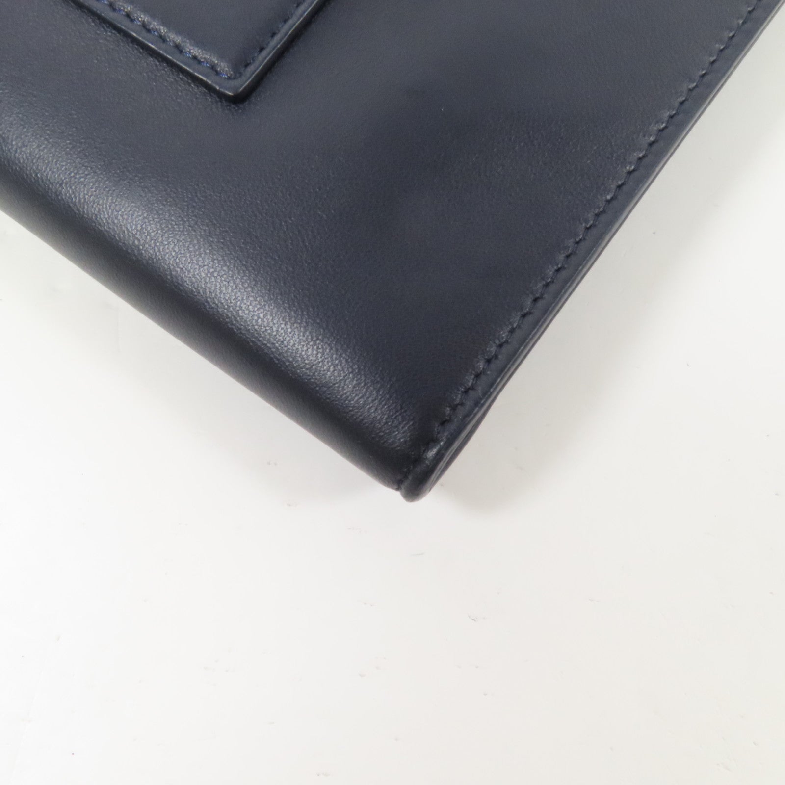 CHANEL 羊皮皮革Pouch銀扣手拿包