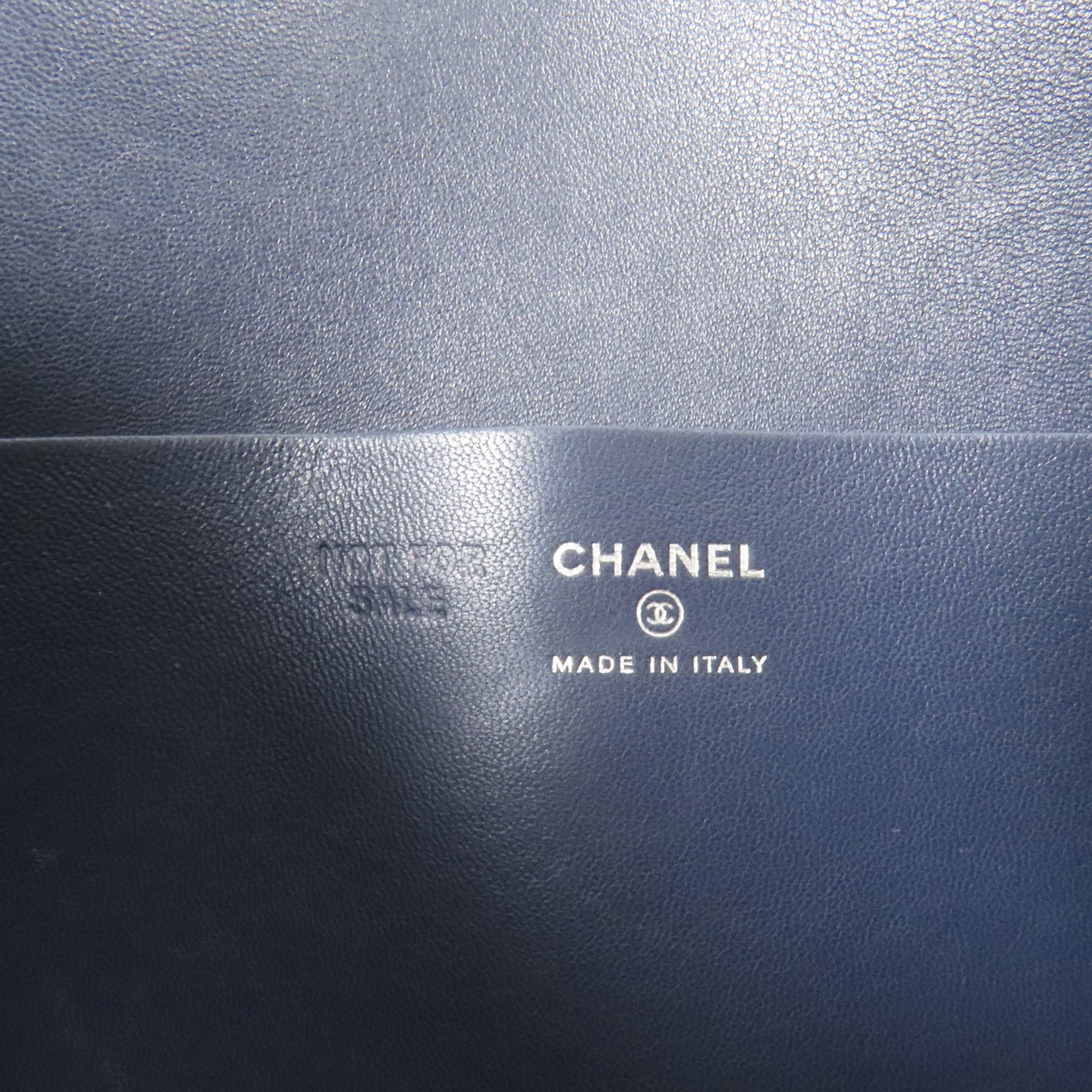 CHANEL 羊皮皮革Pouch銀扣手拿包