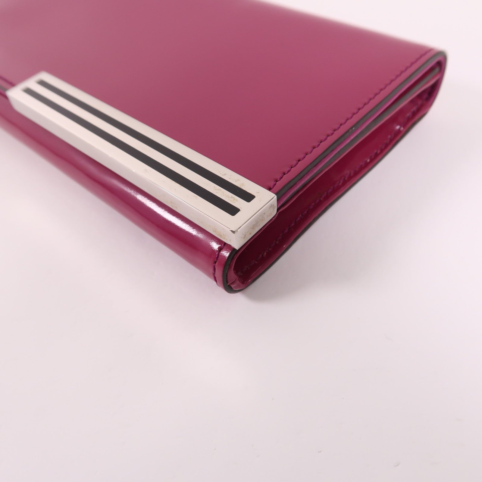 GUCCI 漆皮皮革Clutch Bag銀扣手拿包