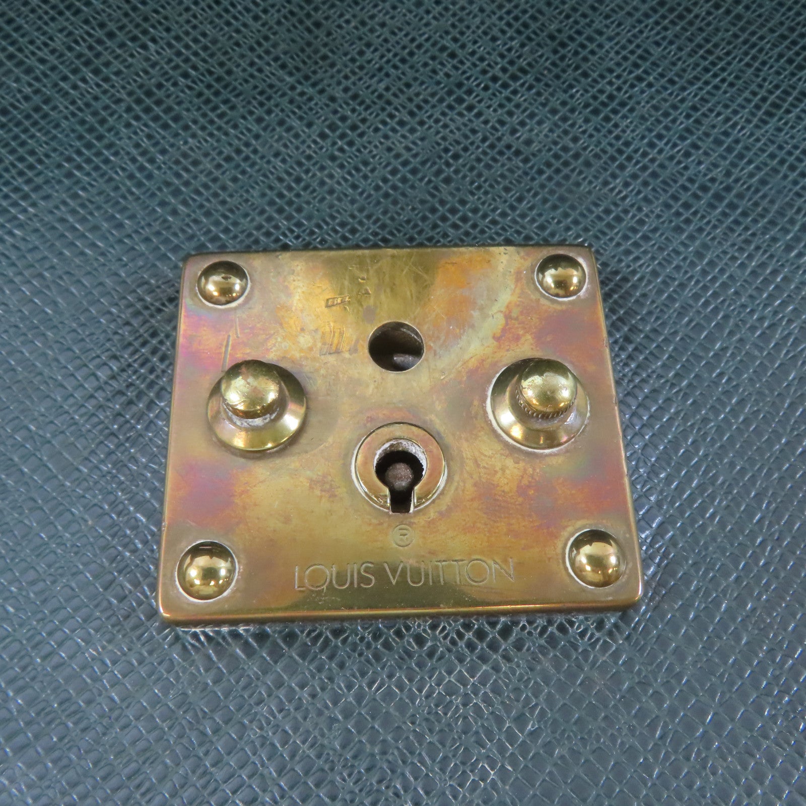 LOUIS VUITTON 【激減優惠】Taiga Business Bag金扣公事包綠色