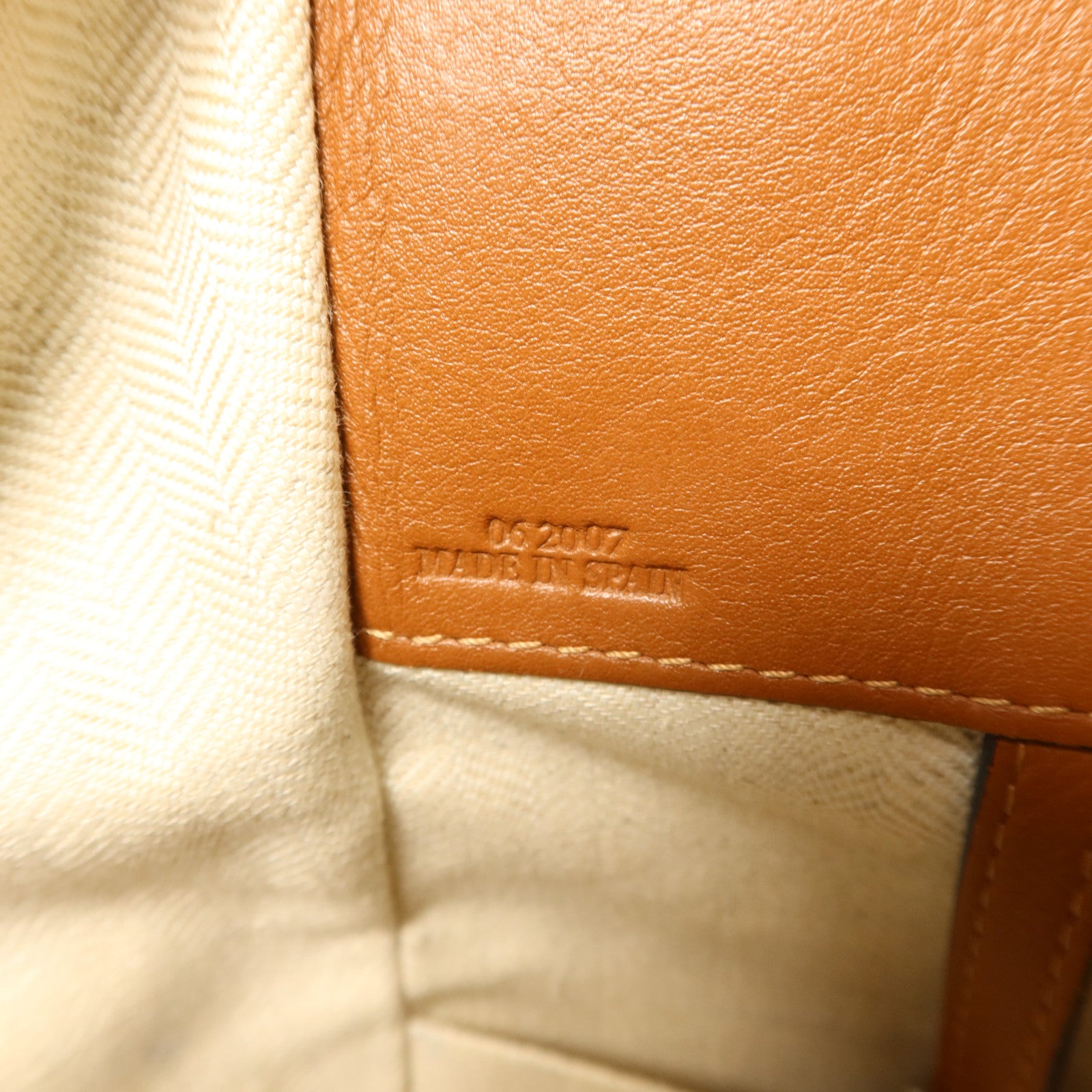 LOEWE 牛皮皮革Hammock Small Bag銀扣手挽肩背兩用袋