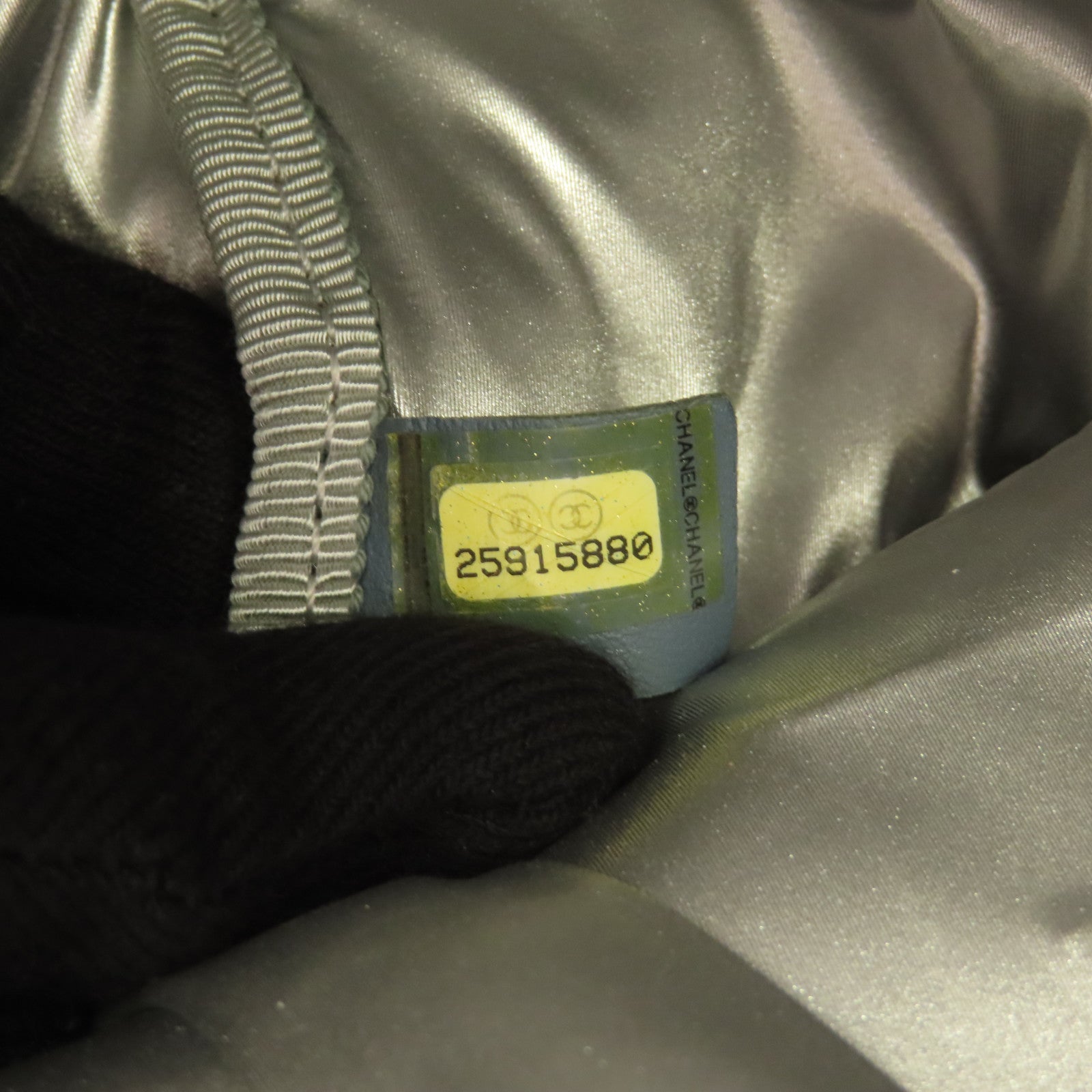 CHANEL 尼龍Doudoune Backpack銀扣背包