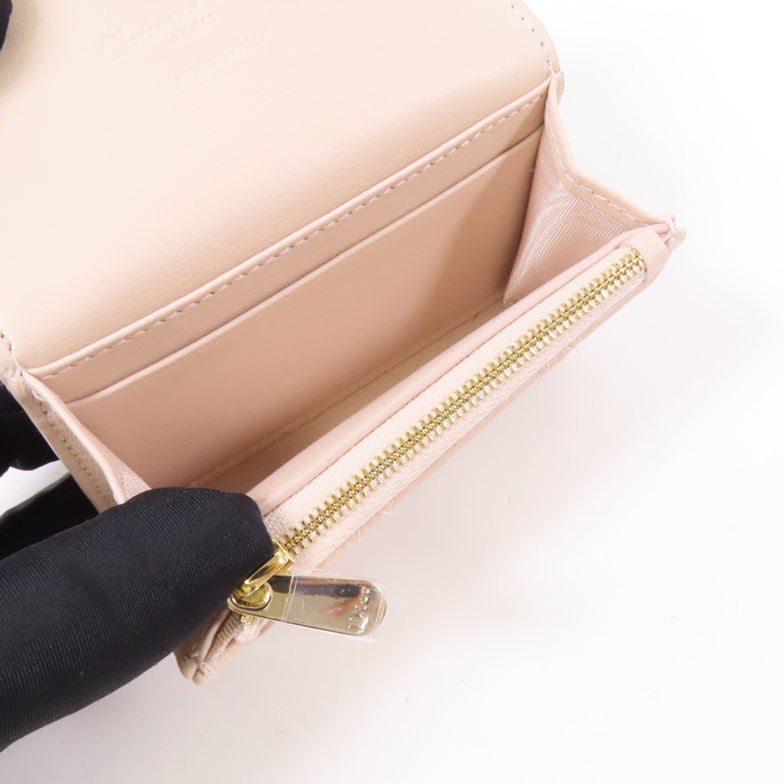 Dior 羊革皮革Caro Dahlia金扣卡片套