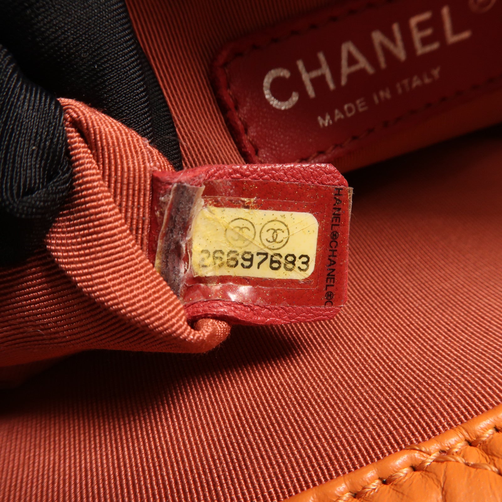 CHANEL 牛皮皮革Gabrielle BackPack鏈帶背包