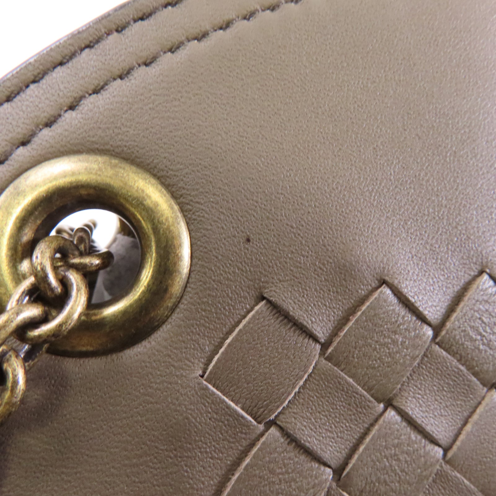 BOTTEGA VENETA 【激減優惠】羊皮皮革Chain Shoulder Bag金扣鏈帶肩背袋米灰色