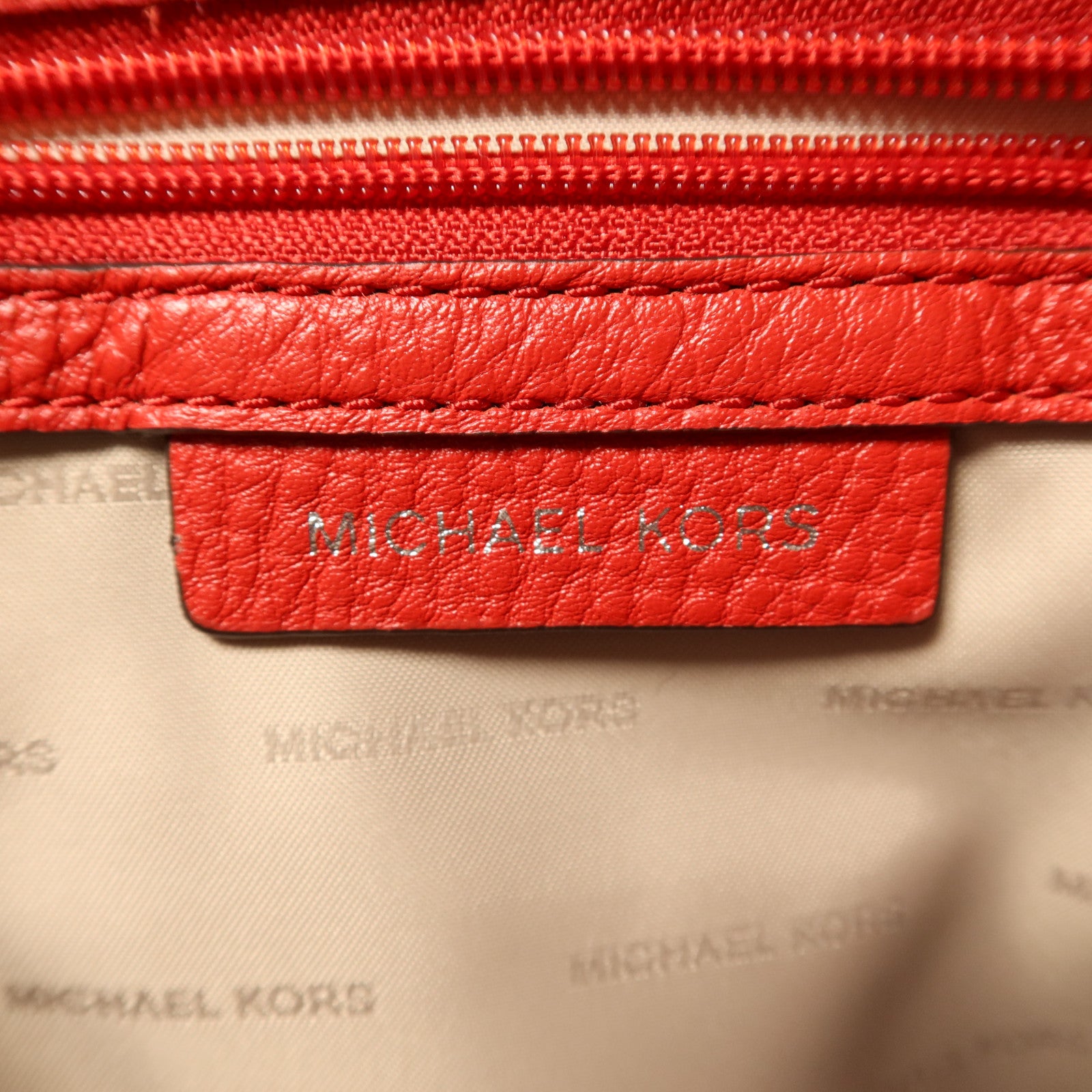 Michael Kors 牛皮皮革Backpack銀扣背包