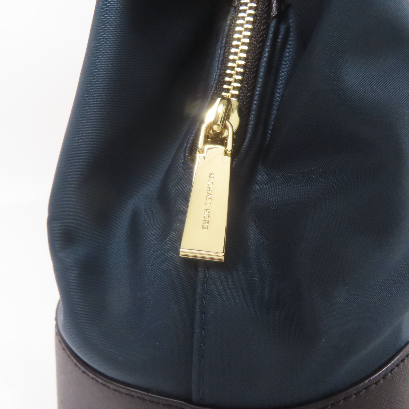 Michael Kors 尼龍Shoulder Bag金扣手挽肩背兩用袋