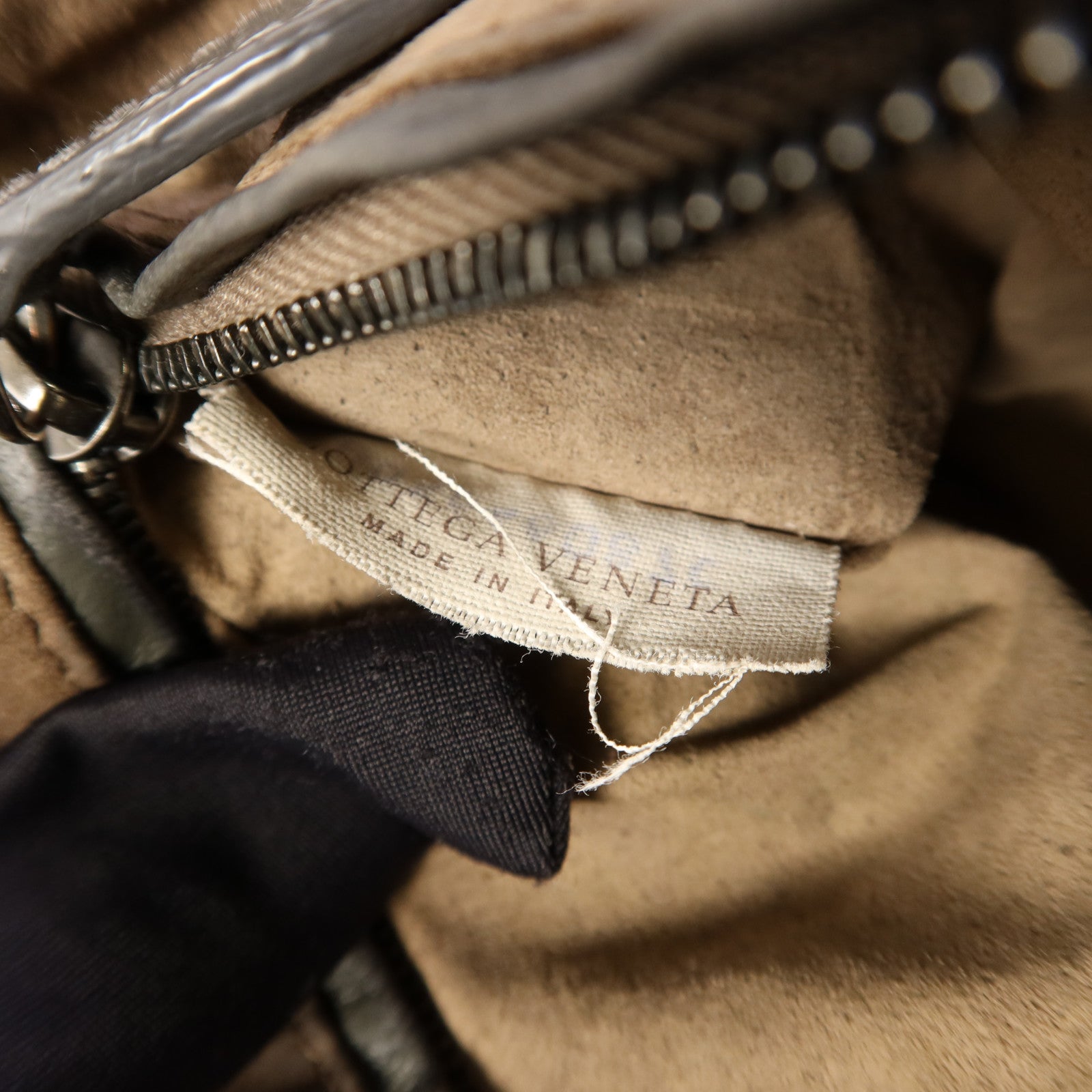 BOTTEGA VENETA 羊皮皮革Shoulder Bag銀扣肩背袋