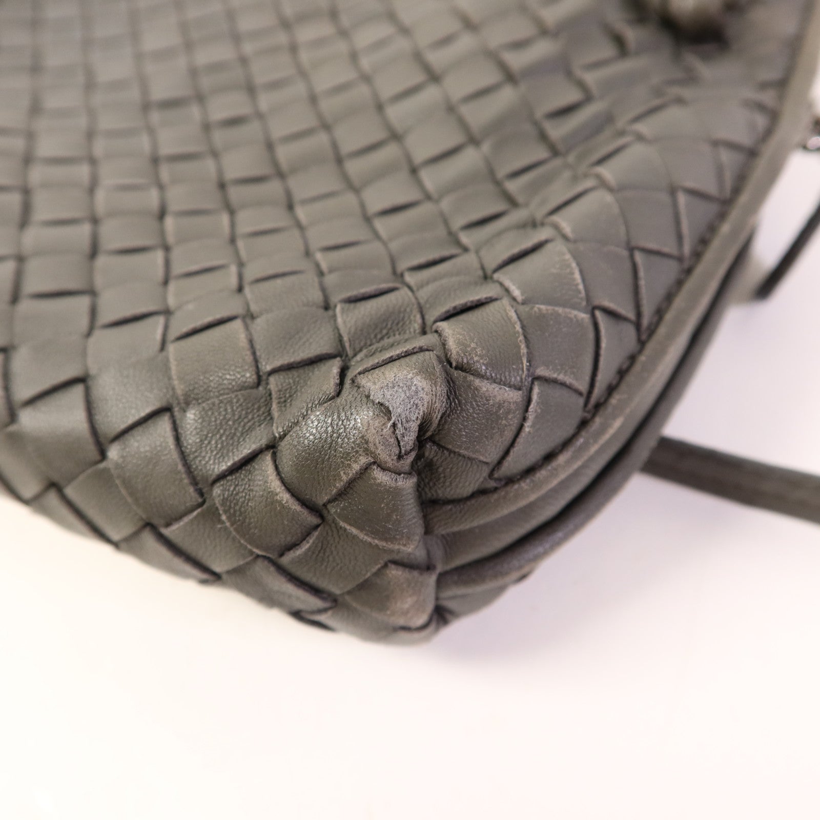 BOTTEGA VENETA 羊皮皮革Shoulder Bag銀扣肩背袋