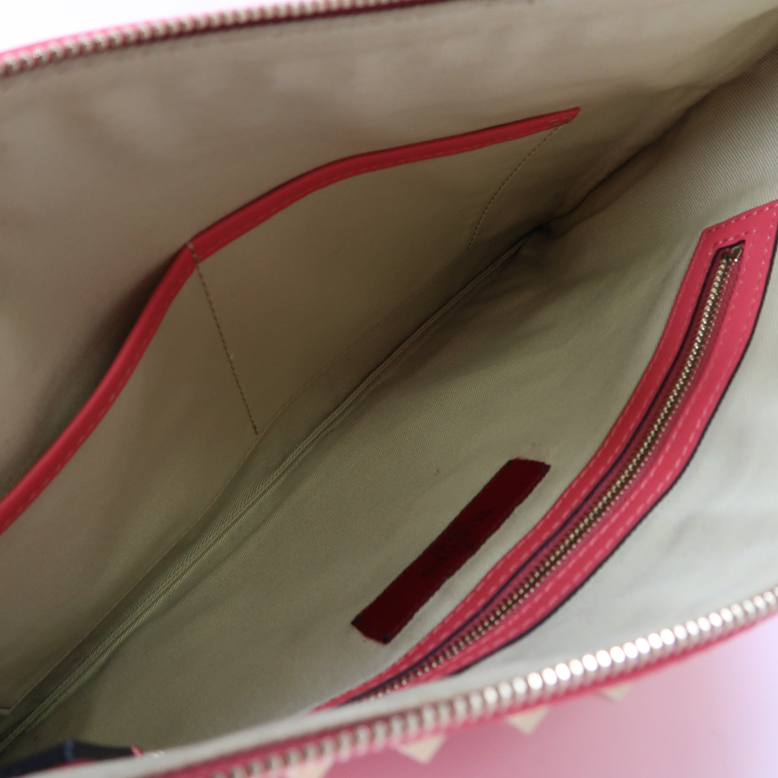 Valentino 皮革Pouch金扣手拿包粉紅色