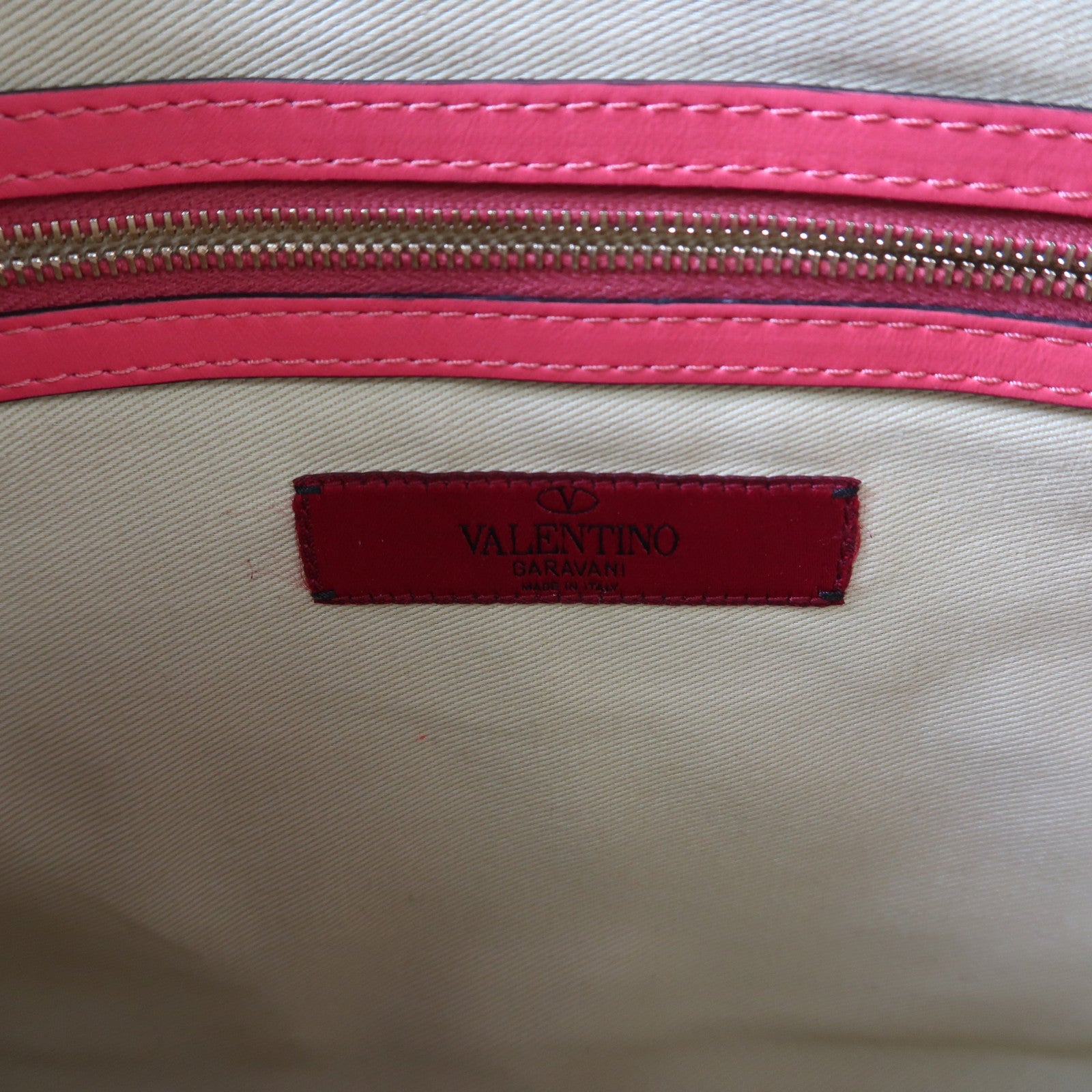 Valentino 皮革Pouch金扣手拿包粉紅色