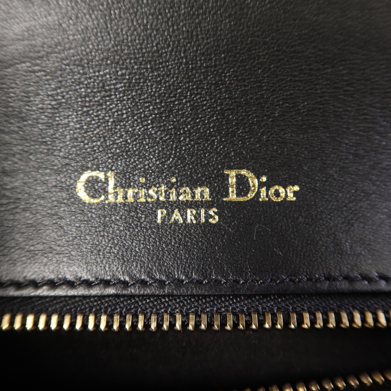 Dior 牛皮皮革Diorama Bag金扣鏈帶肩背袋