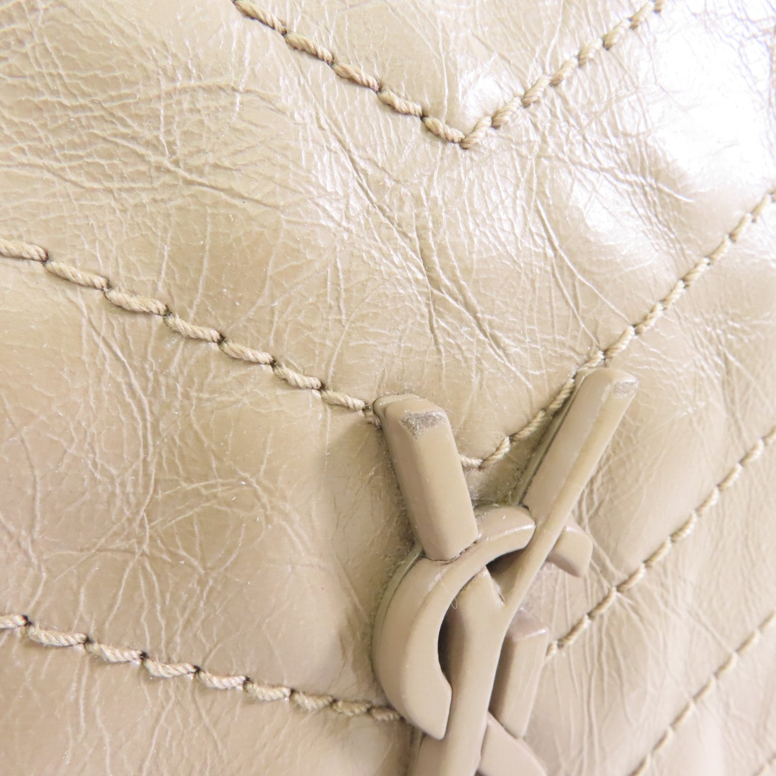 SAINT LAURENT 牛皮皮革Niki Shopping Medium Bag銀扣鏈帶肩背袋米色