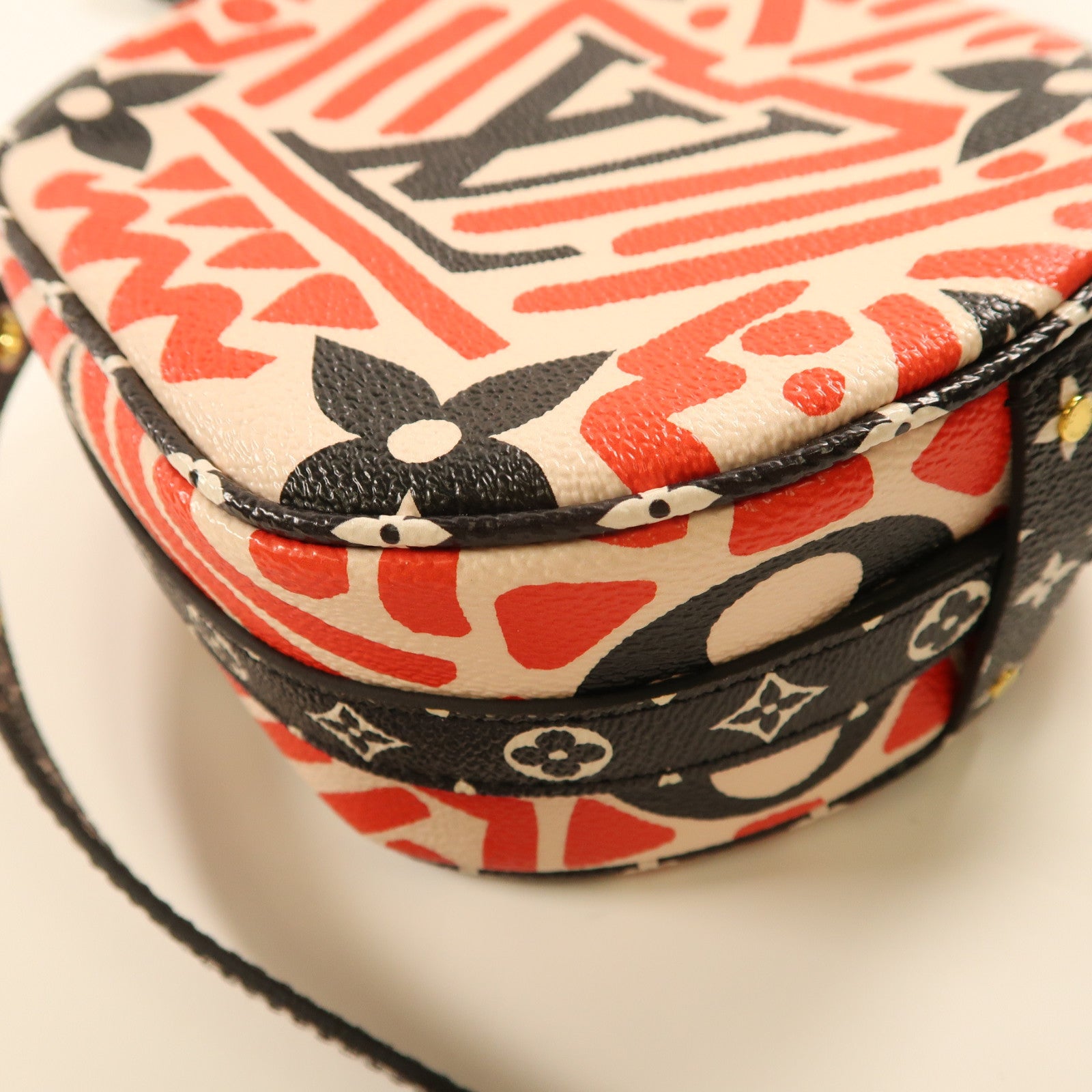 LOUIS VUITTON 【激減優惠】Crafty Boite Chapeau金扣肩背袋紅色/黑色/白色