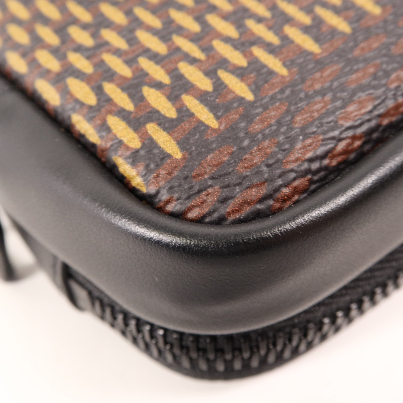 LOUIS VUITTON Damier LV x Nigo Phone Pouch肩背袋