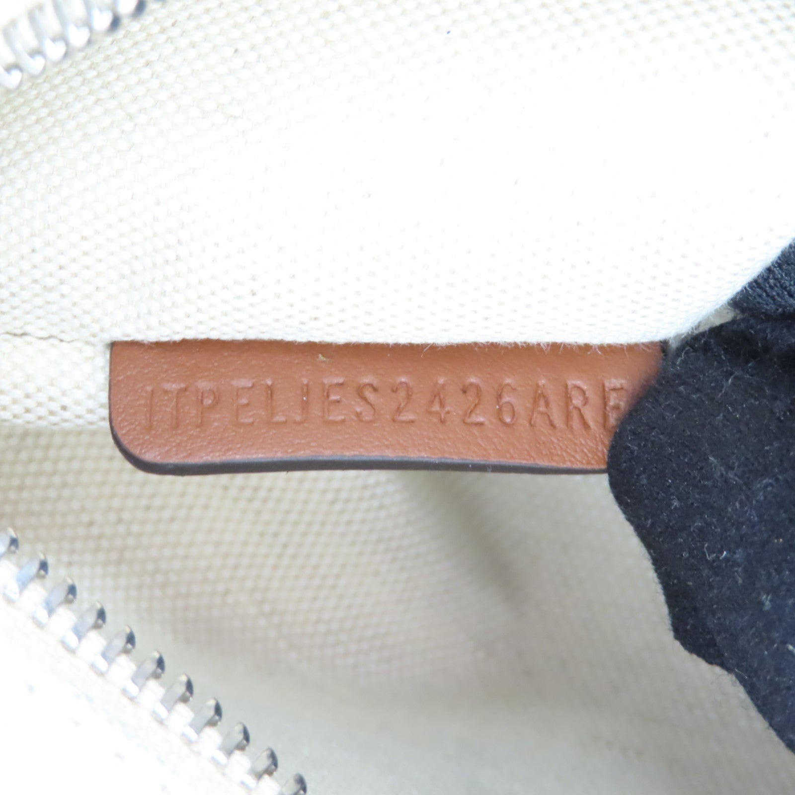 BURBERRY 帆布Freya Tote銀扣手挽袋黑色/棕色