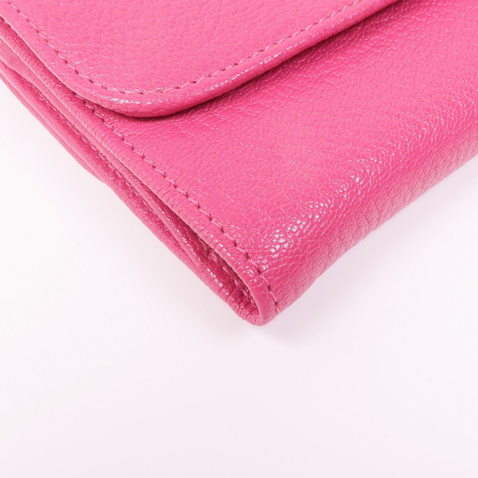 Miu Miu 牛皮皮革Trifold Wallet金扣錢包