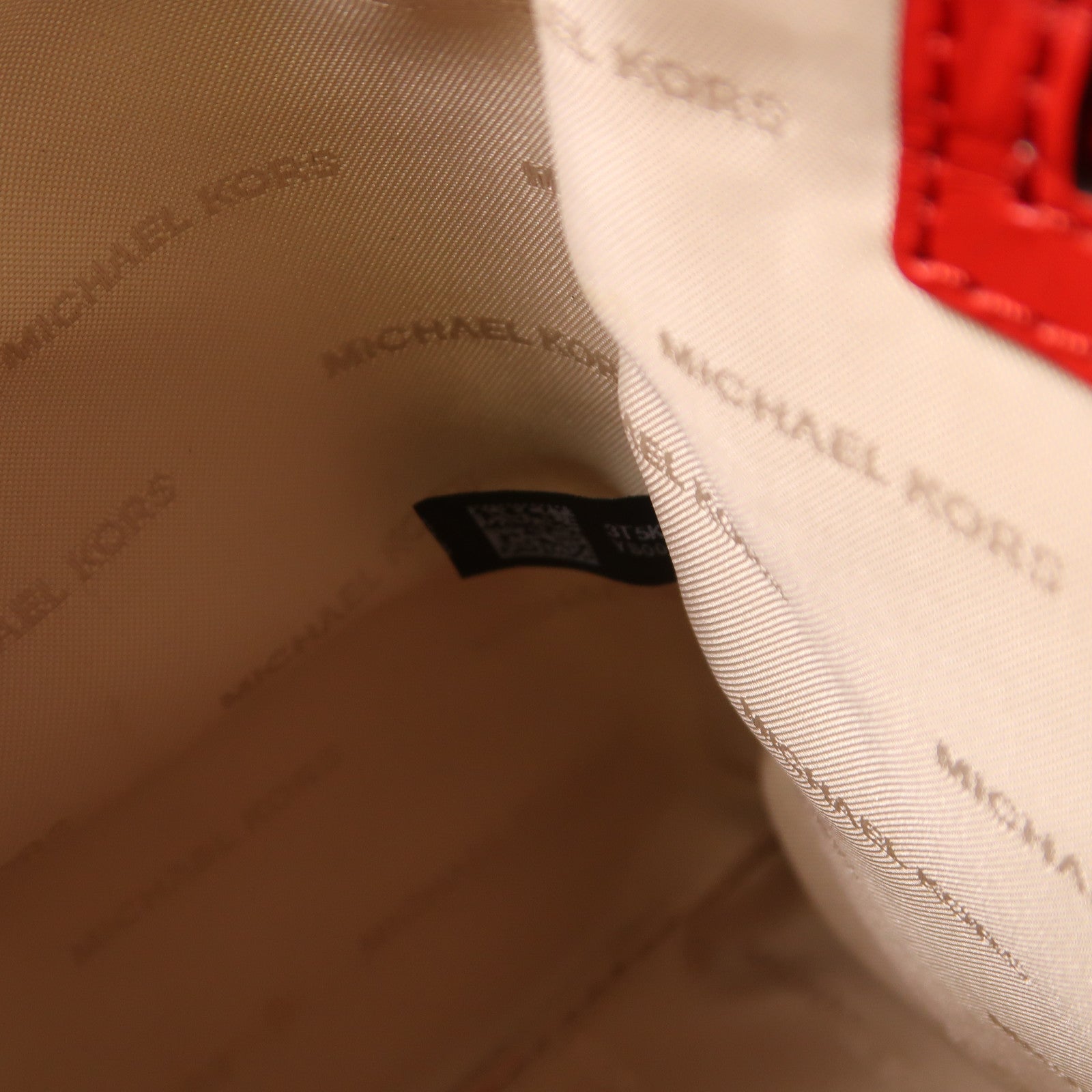 Michael Kors 漆皮皮革Hand Bag金扣手挽袋