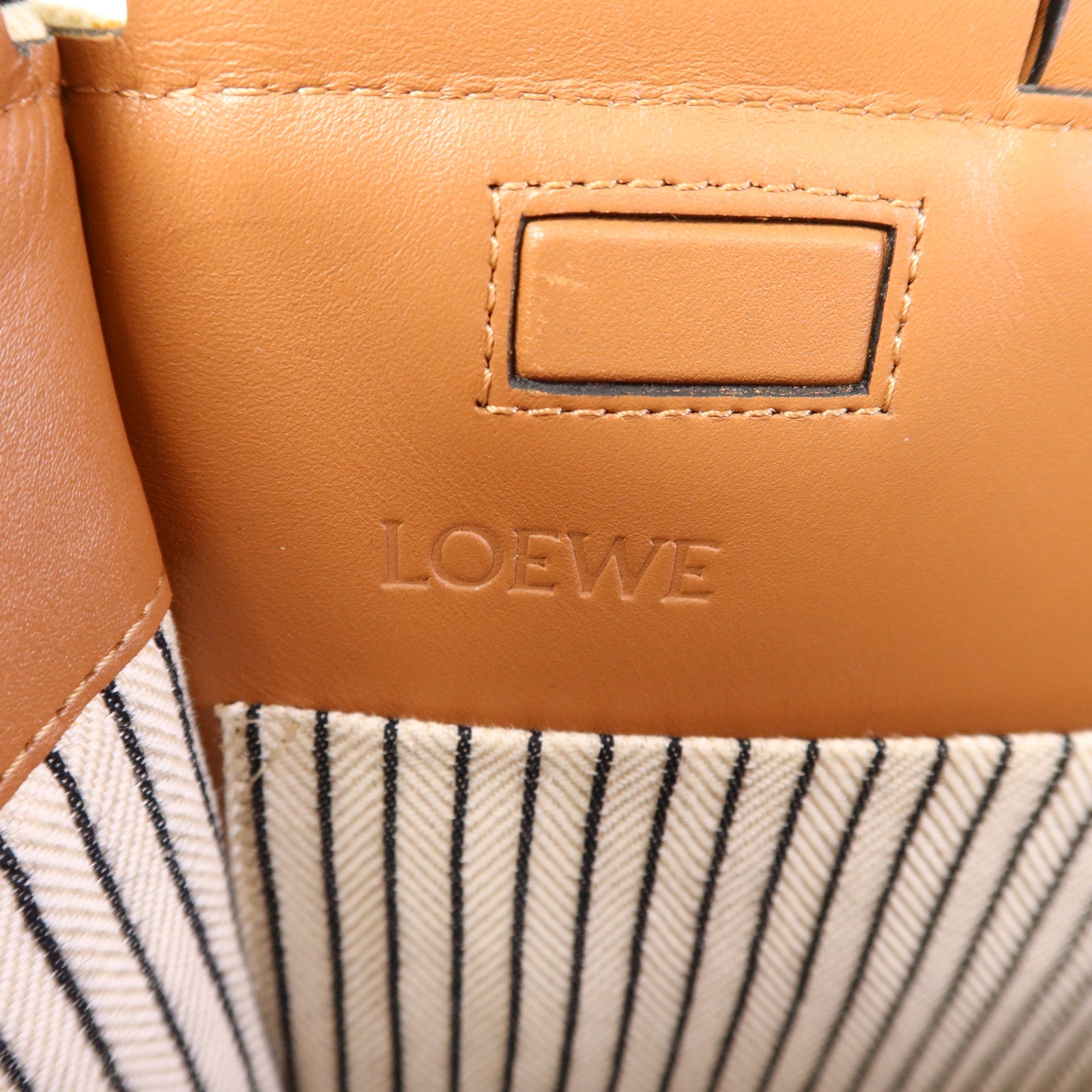 LOEWE 帆布Small Cushion Tote Bag手挽袋