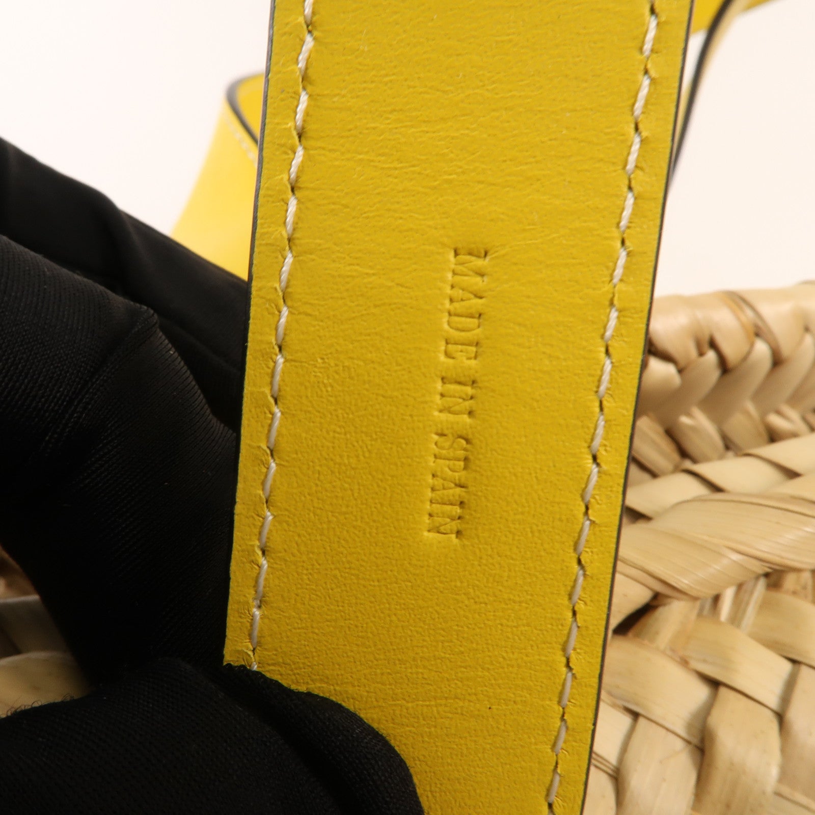 LOEWE 酒椰Basket Bag銀扣手挽袋