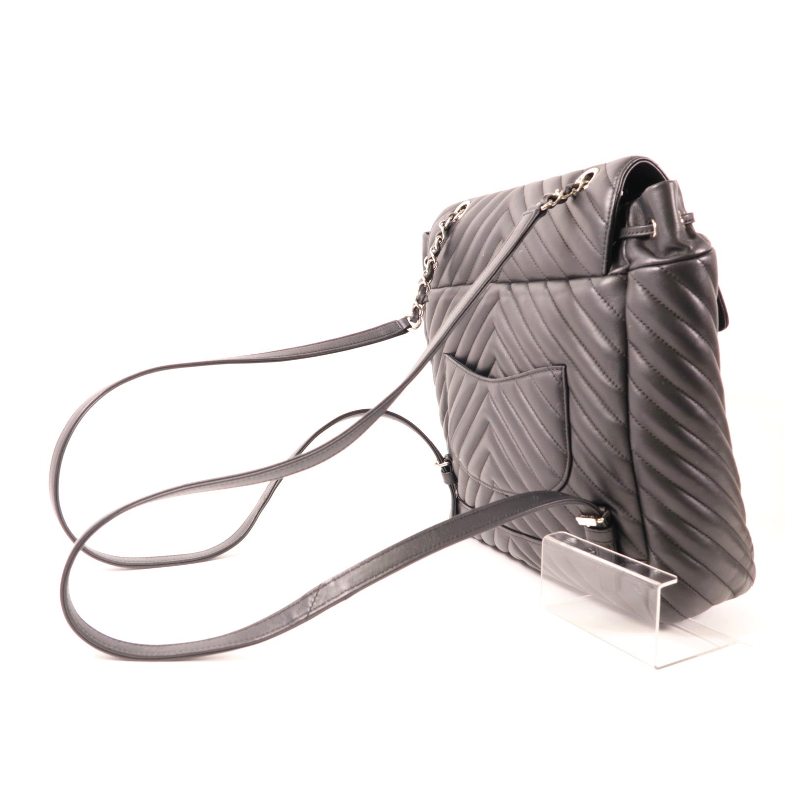 CHANEL 牛皮皮革Chevon Backpack銀扣背包