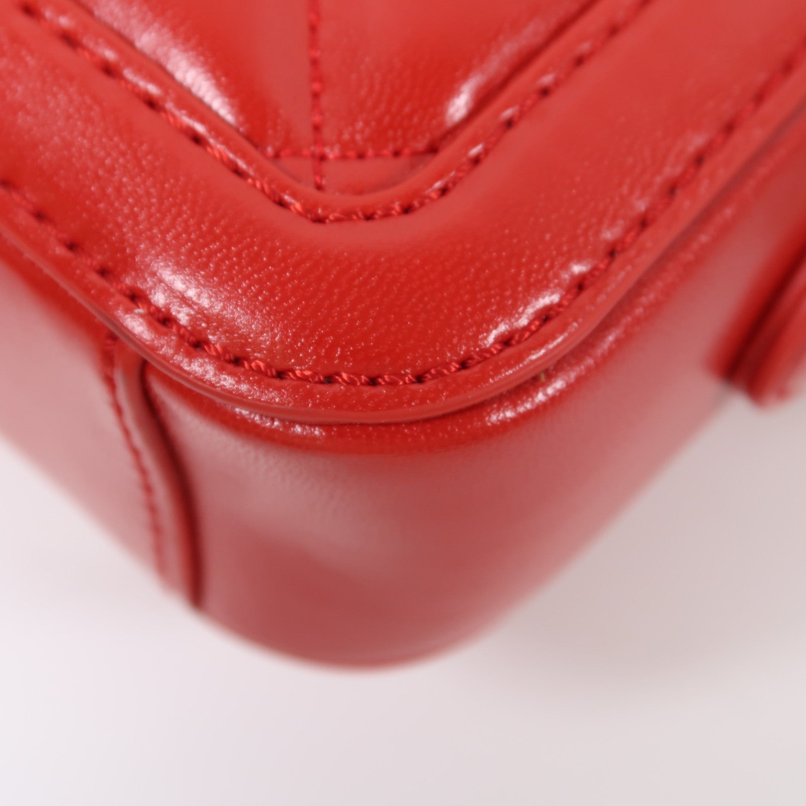 MOSCHINO 【激減優惠】菱格塗層帆布Shoudler Bag金扣肩背袋紅色