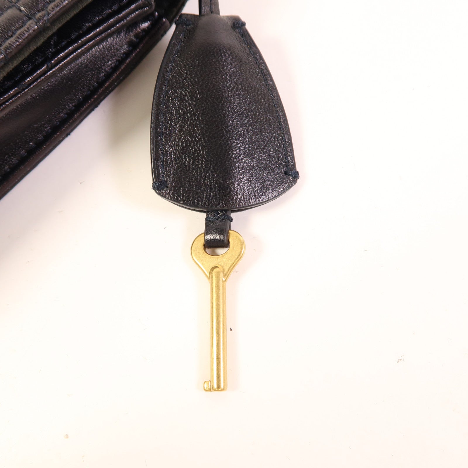 Christian Dior 牛皮皮革Dior Addict金扣鏈帶