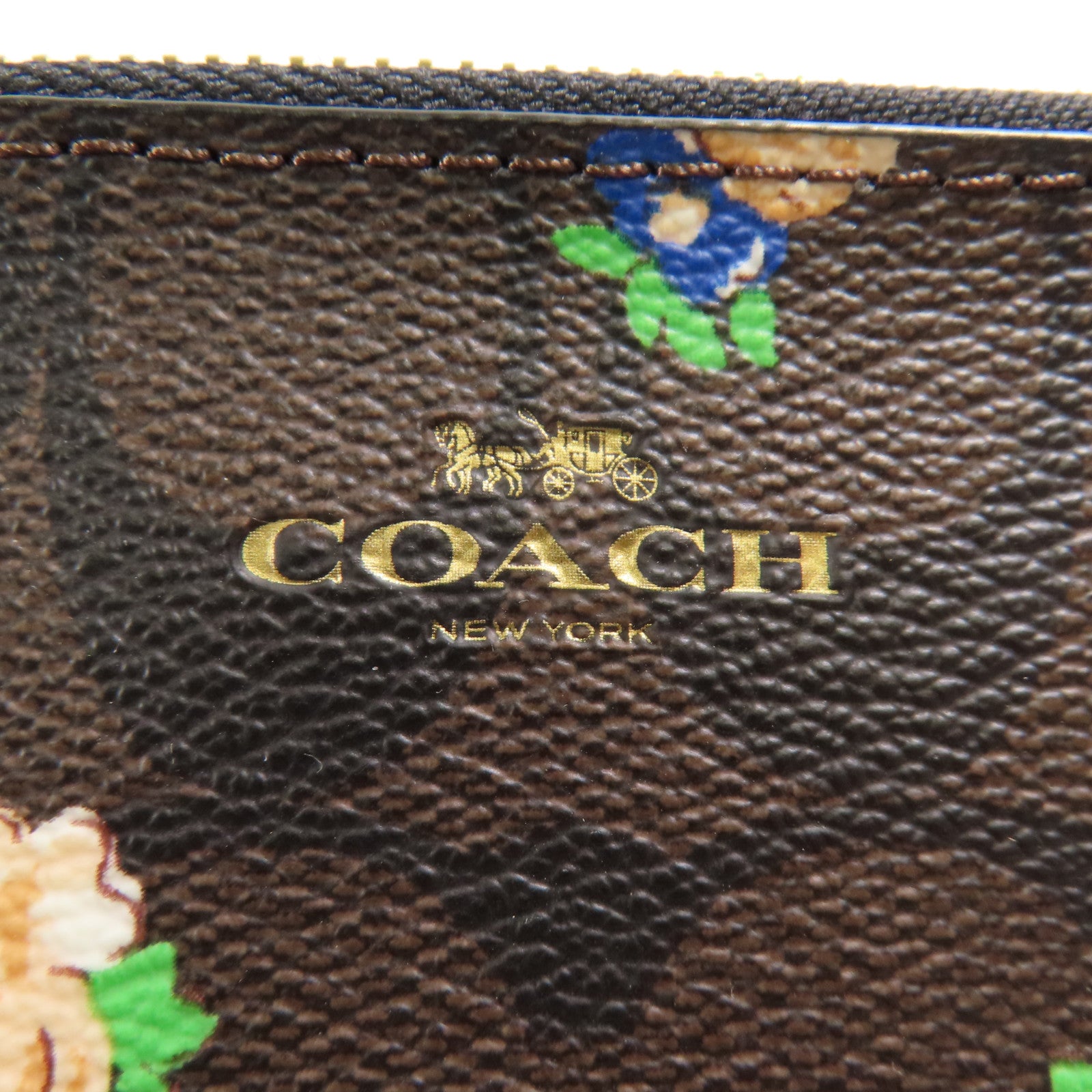 COACH 塗層帆布Pouch金扣手拿包