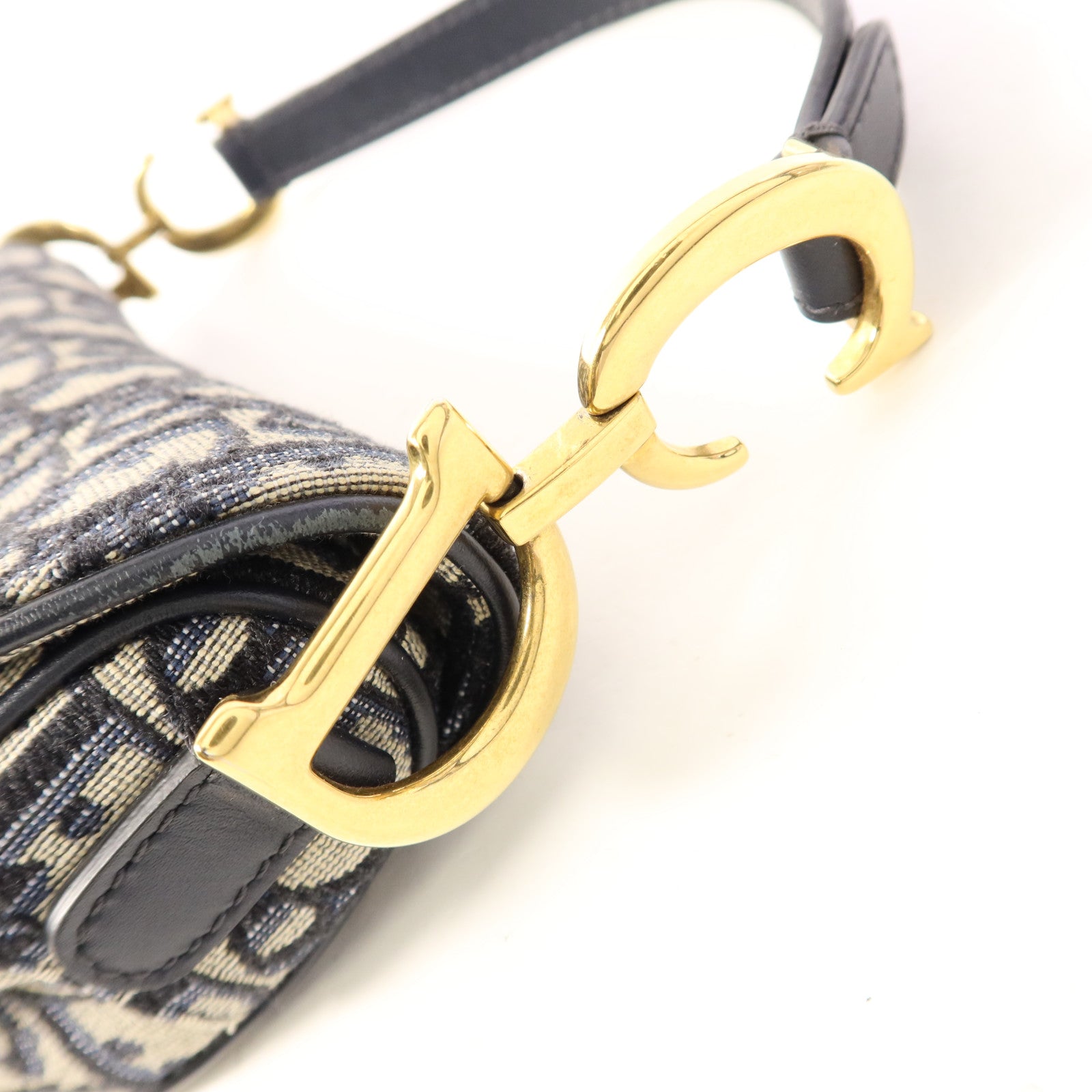 Dior 帆布Mini Saddle金扣手挽袋