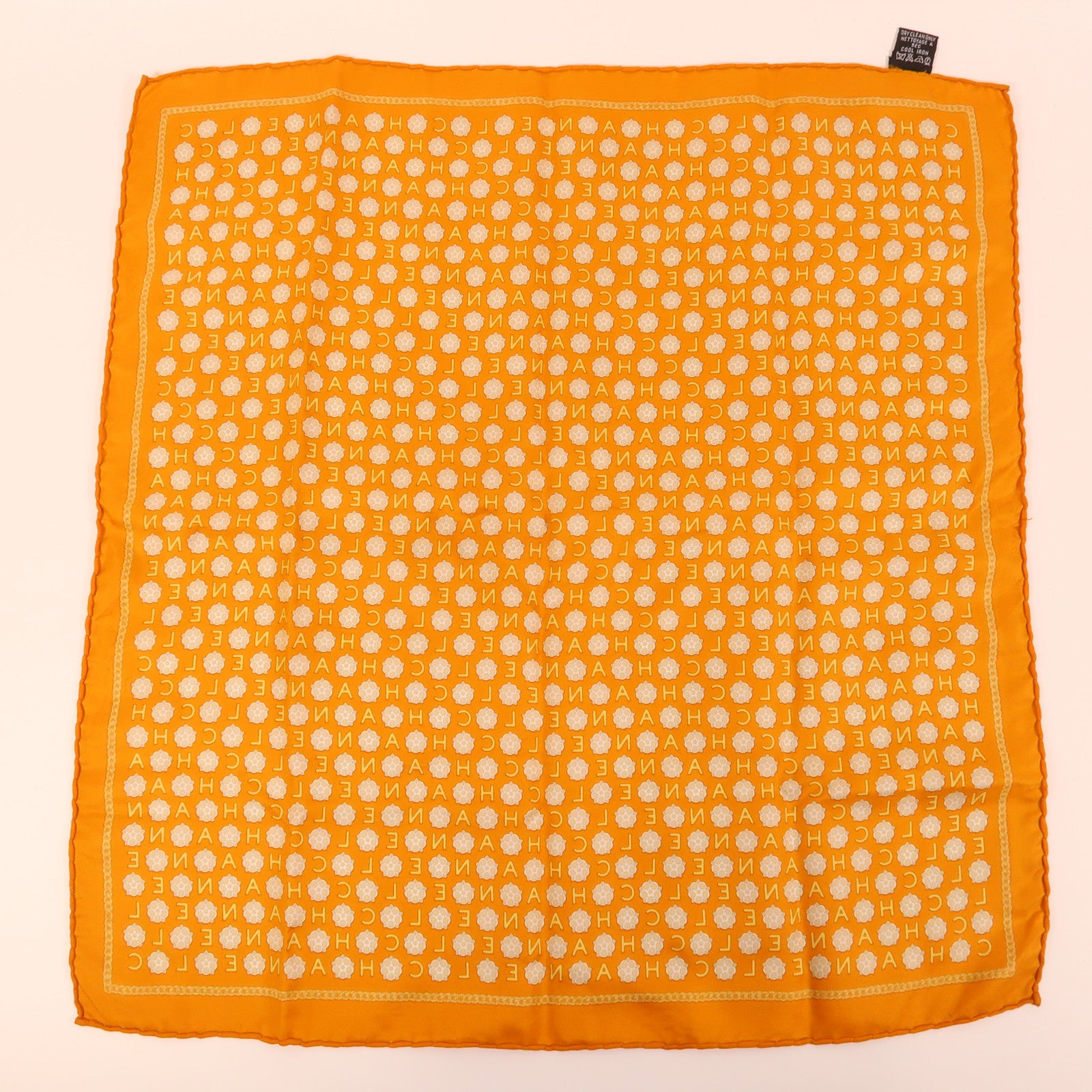 CHANEL 絲質Scarf 45x45絲巾