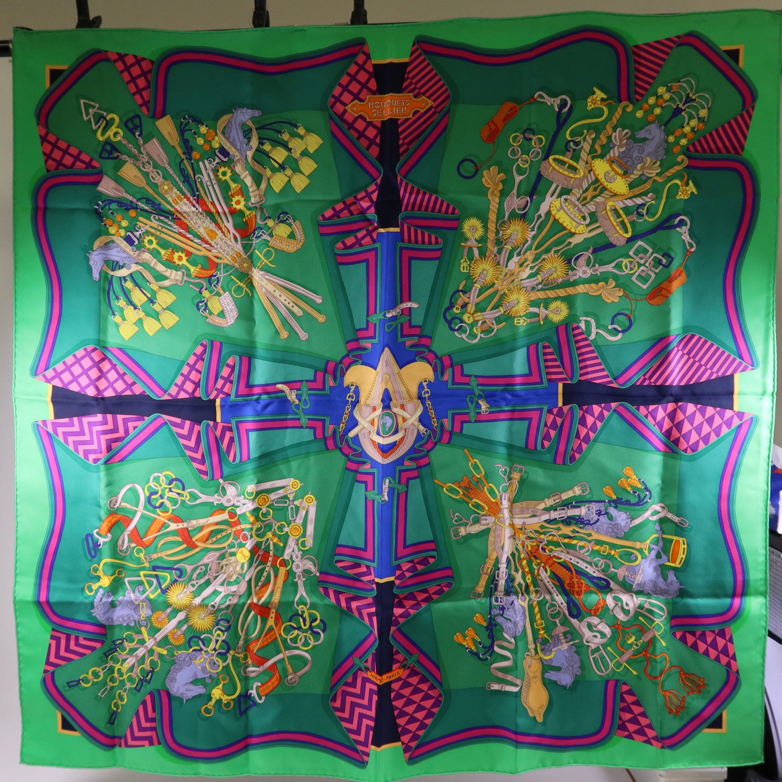 HERMES 絲質Scarf 90X90絲巾