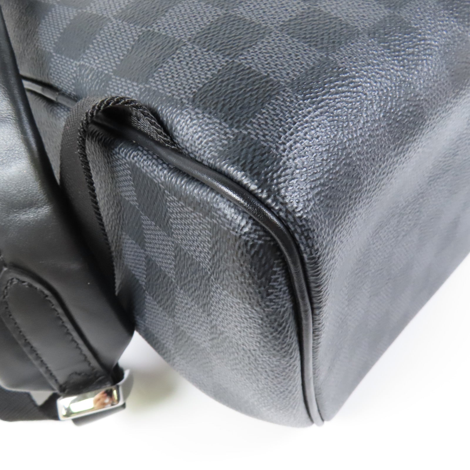 LOUIS VUITTON Damier Graphite Josh Backpack銀扣背包