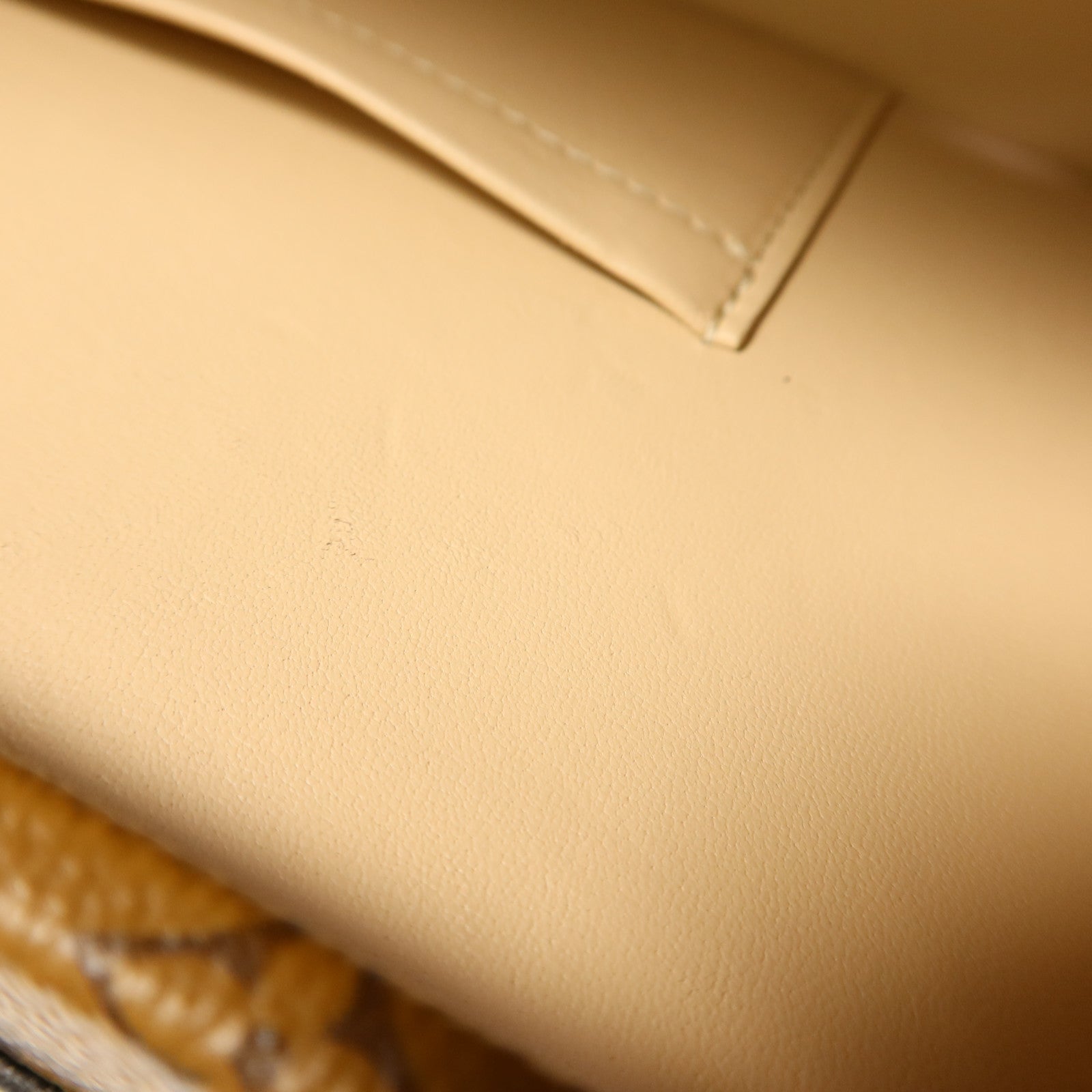 LOUIS VUITTON Monogram Reverse Petite Malle金扣肩背袋