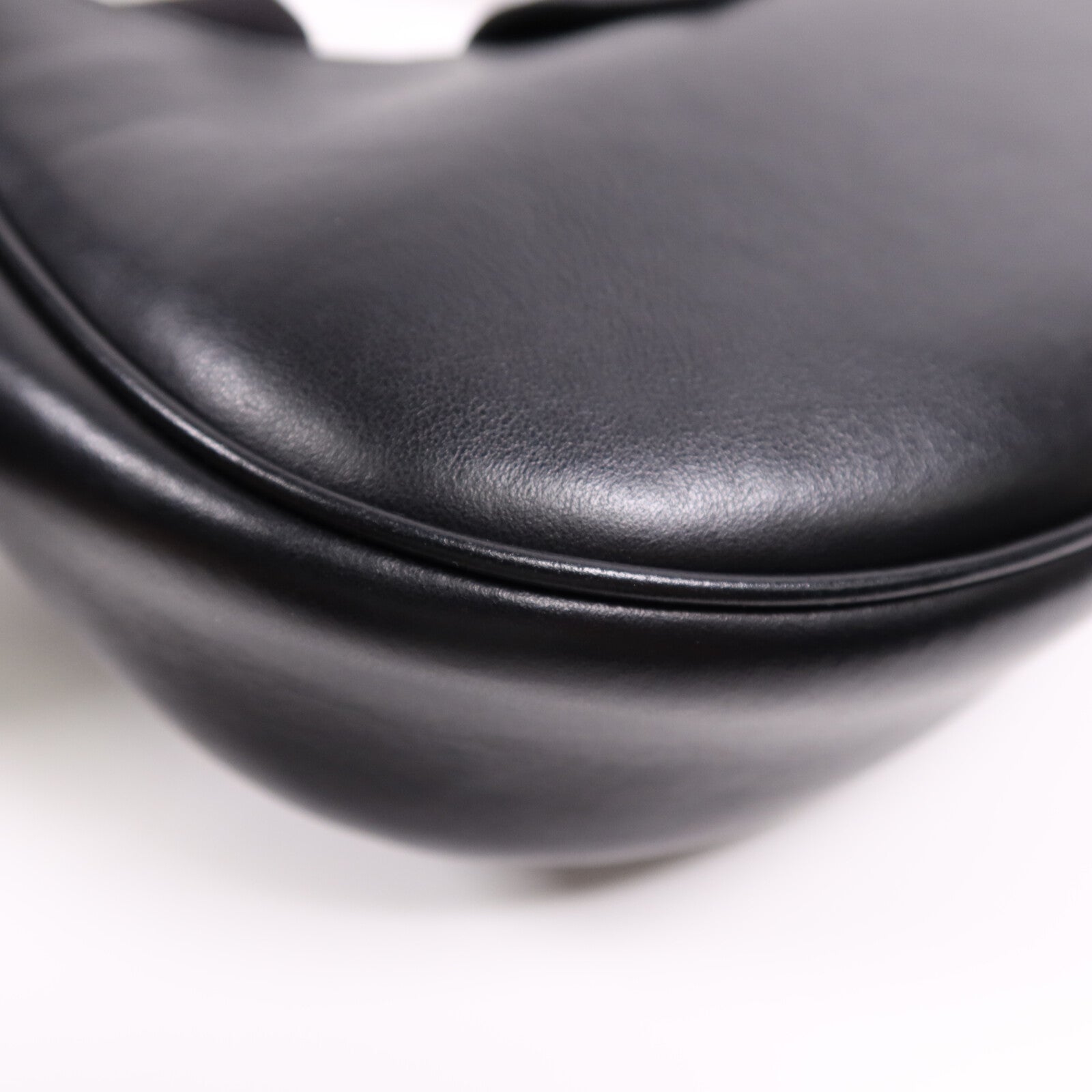 CELINE 牛皮皮革Ava金扣肩背袋