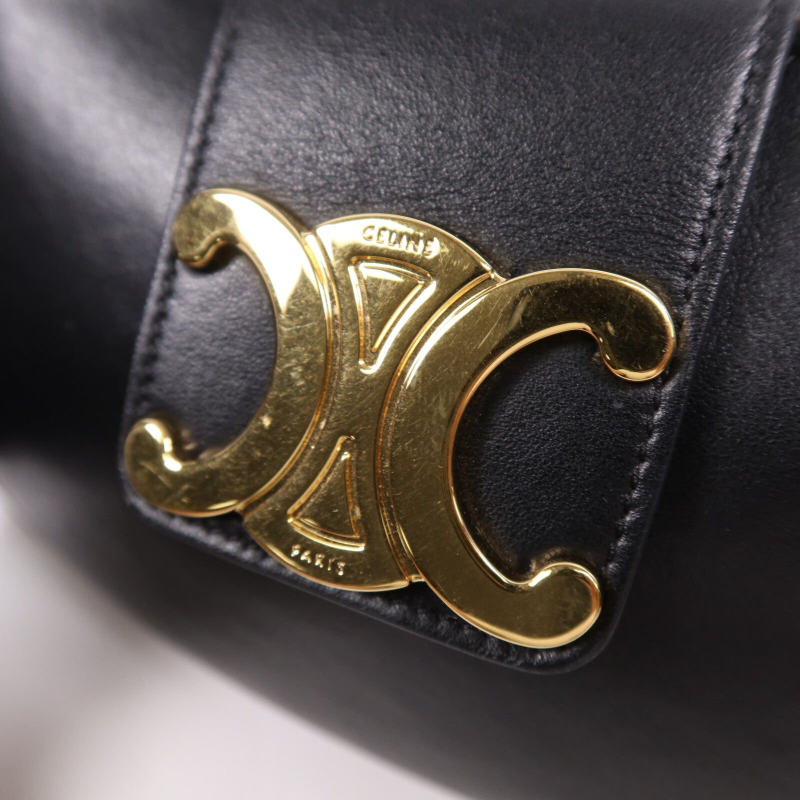 CELINE 牛皮皮革Ava金扣肩背袋