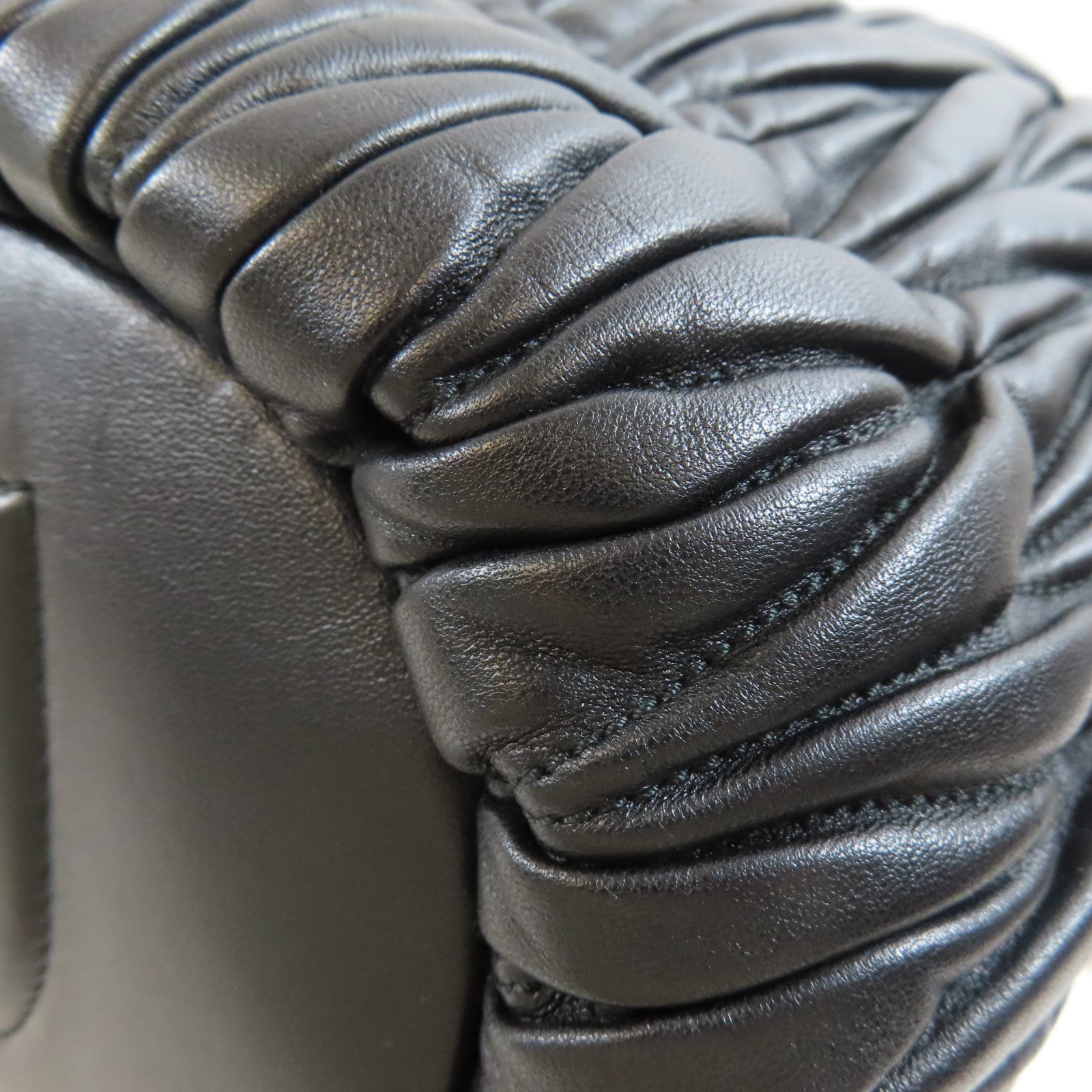 Miu Miu 羊皮皮革Shoulder Bag金扣手挽肩背兩用袋黑色