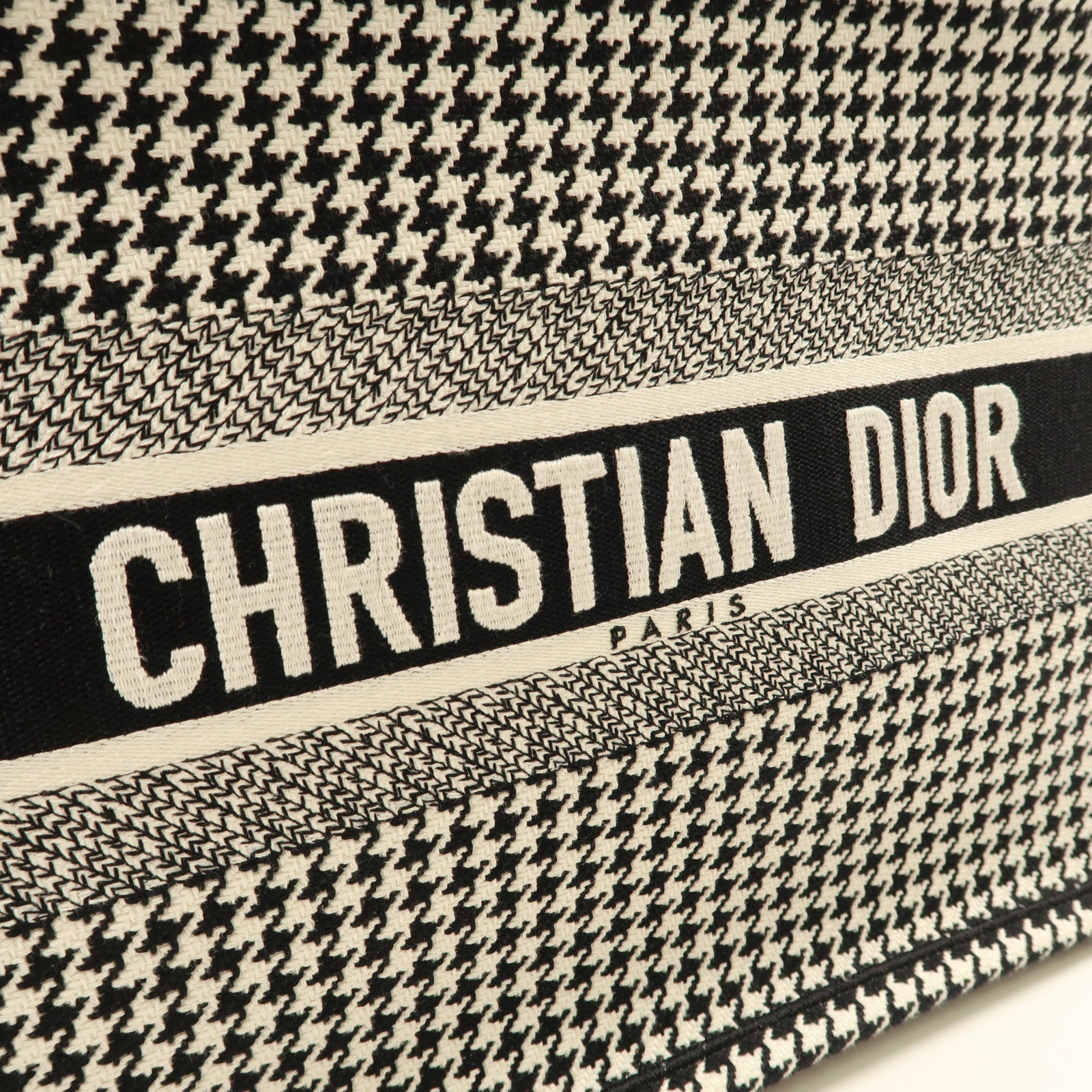 Dior 帆布Book Tote手挽袋黑色/白色