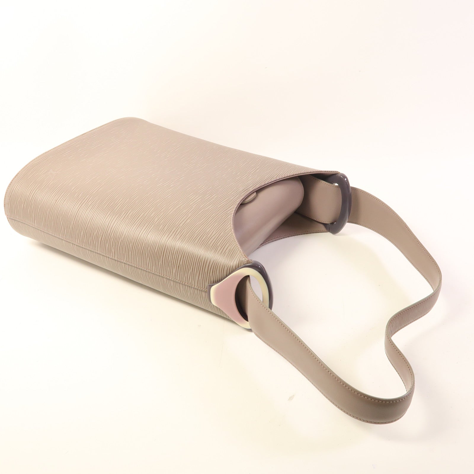 LOUIS VUITTON Epi Sac Verseau肩背袋