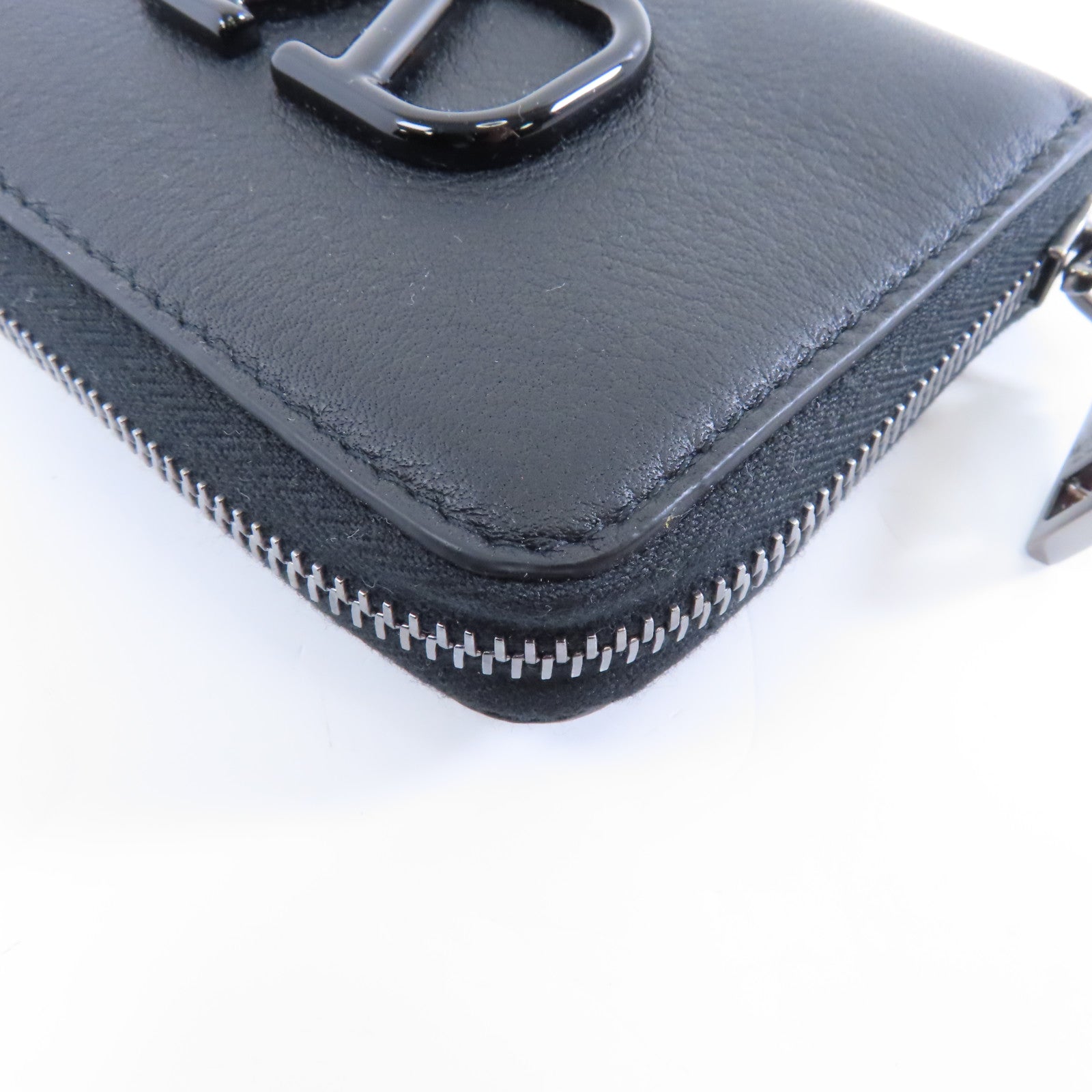 Valentino 【激減優惠】牛皮皮革Neck Wallet銀扣零錢包黑色