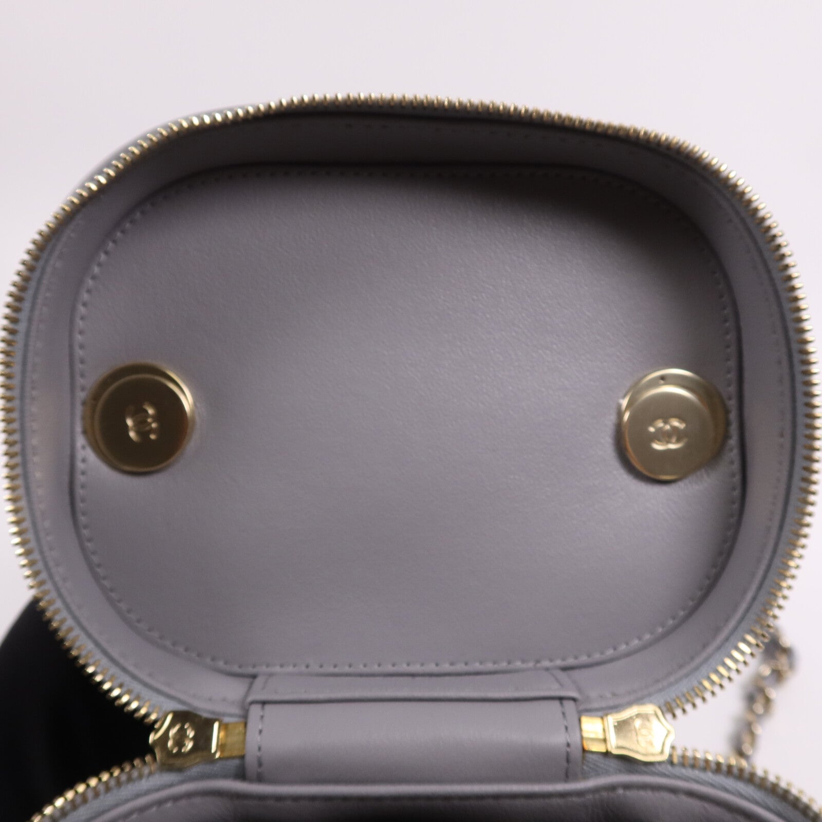 CHANEL 羊皮皮革Trendy CC Vanity Case金扣手挽肩背兩用袋