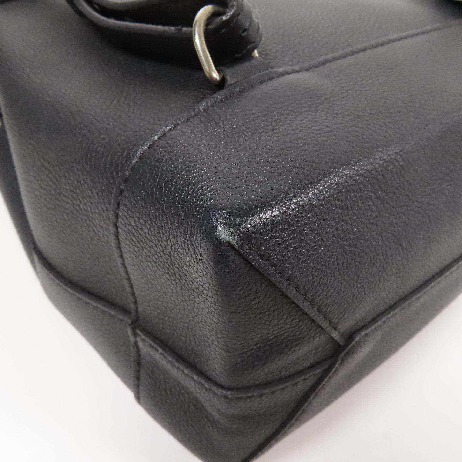 LOUIS VUITTON LV SHW Lock Me Backpack M41815 Calfskin Leather Black Noir