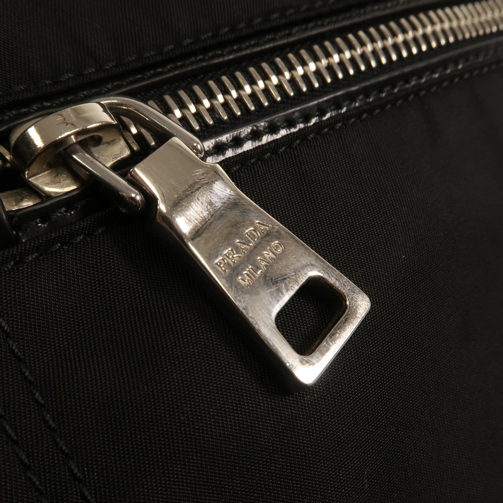 PRADA 尼龍2 Way Shoulder銀扣手挽肩背兩用袋